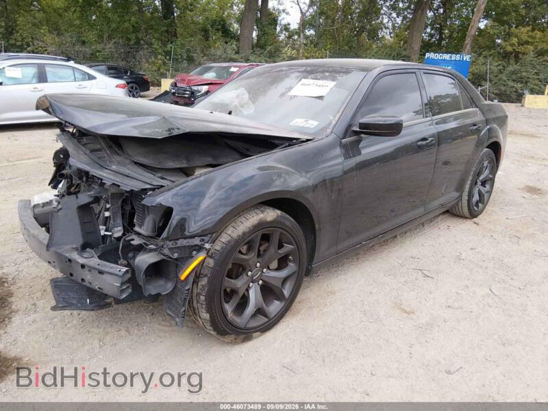 2022 Chrysler 300 (VIN 2C3CCAAG5NH241503) — photo 2 of 17