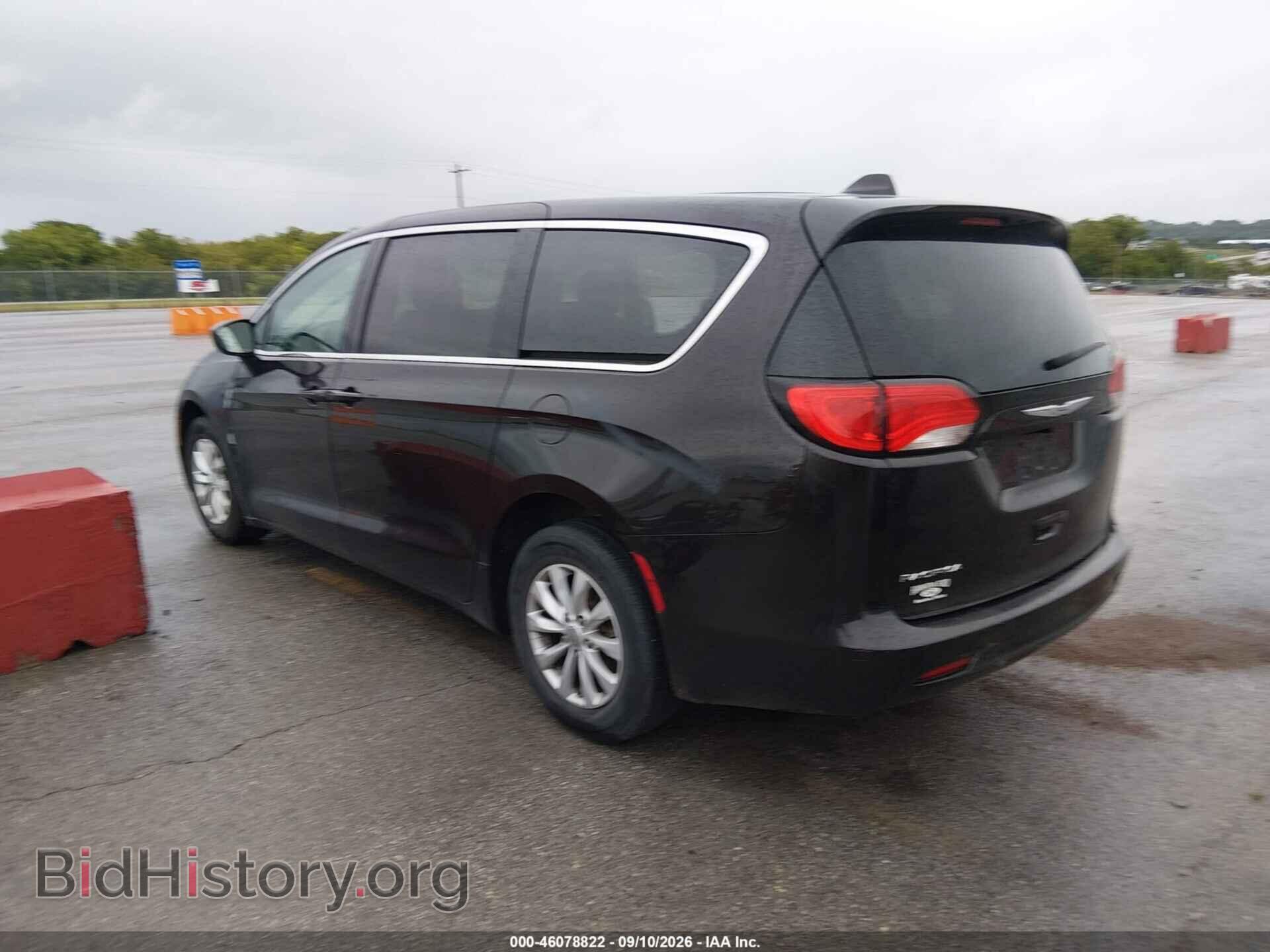 2017 CHRYSLER PACIFICA - VIN: 2C4RC1DGXHR676002 - Photo 3