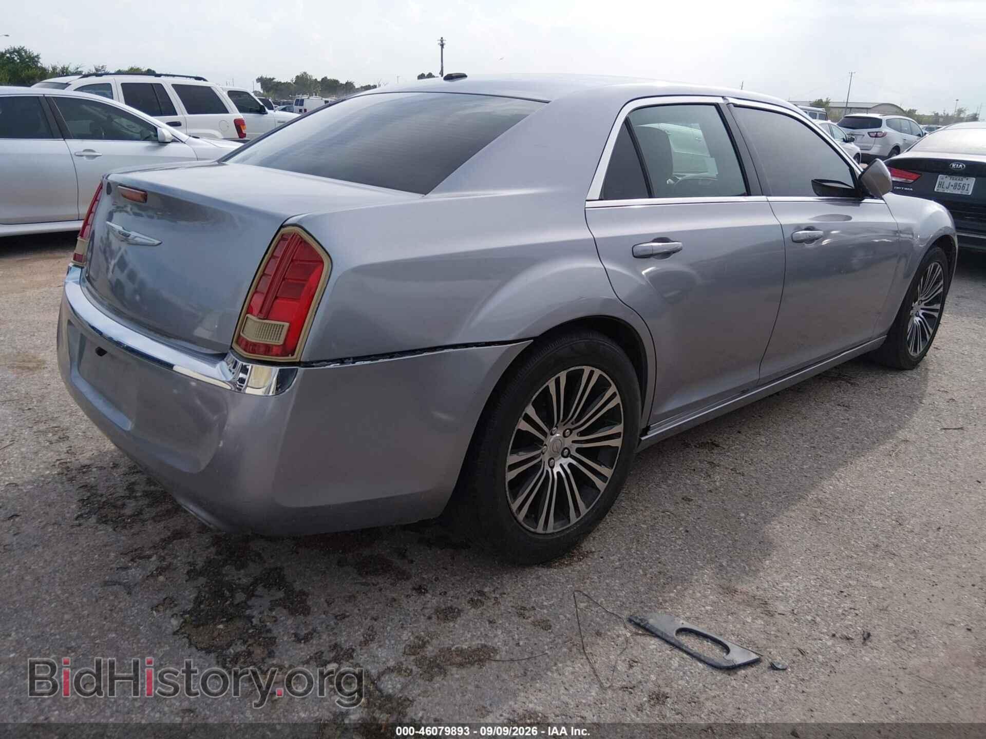 2011 CHRYSLER 300 - VIN: 2C3CA4CG3BH525485 - Photo 4