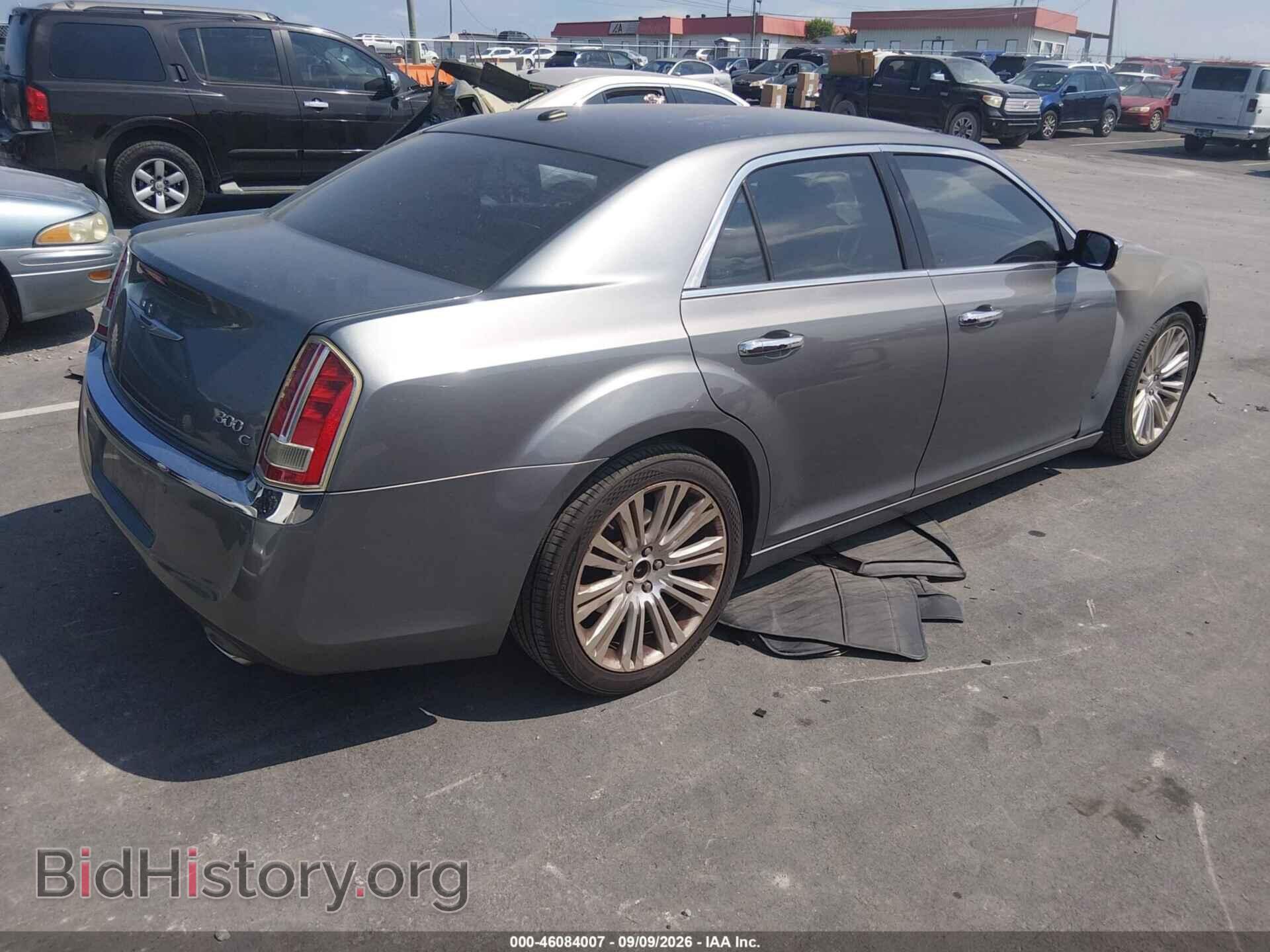 2011 CHRYSLER 300C - VIN: 2C3CA6CT2BH595343 - Photo 4