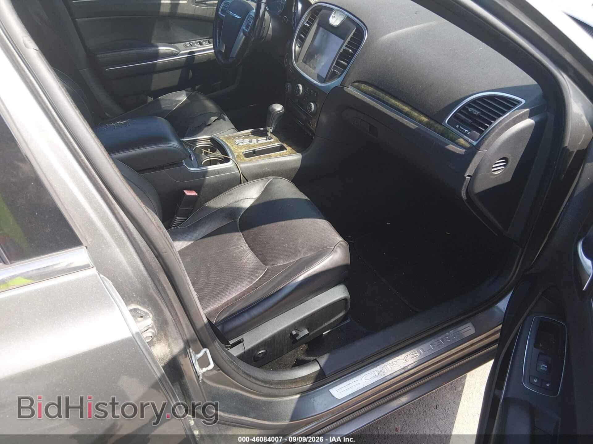 2011 CHRYSLER 300C - VIN: 2C3CA6CT2BH595343 - Photo 5