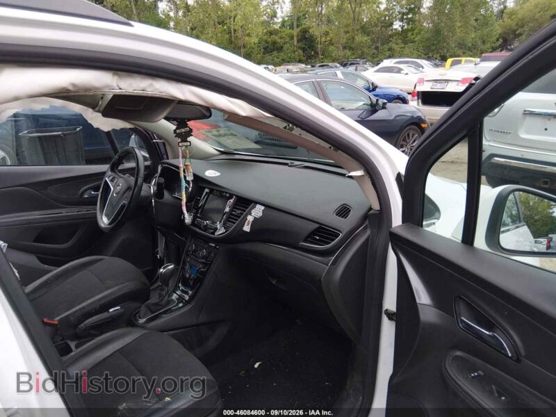 2022 Buick ENCORE (VIN KL4CJESM1NB542138) — фото 5 из 16