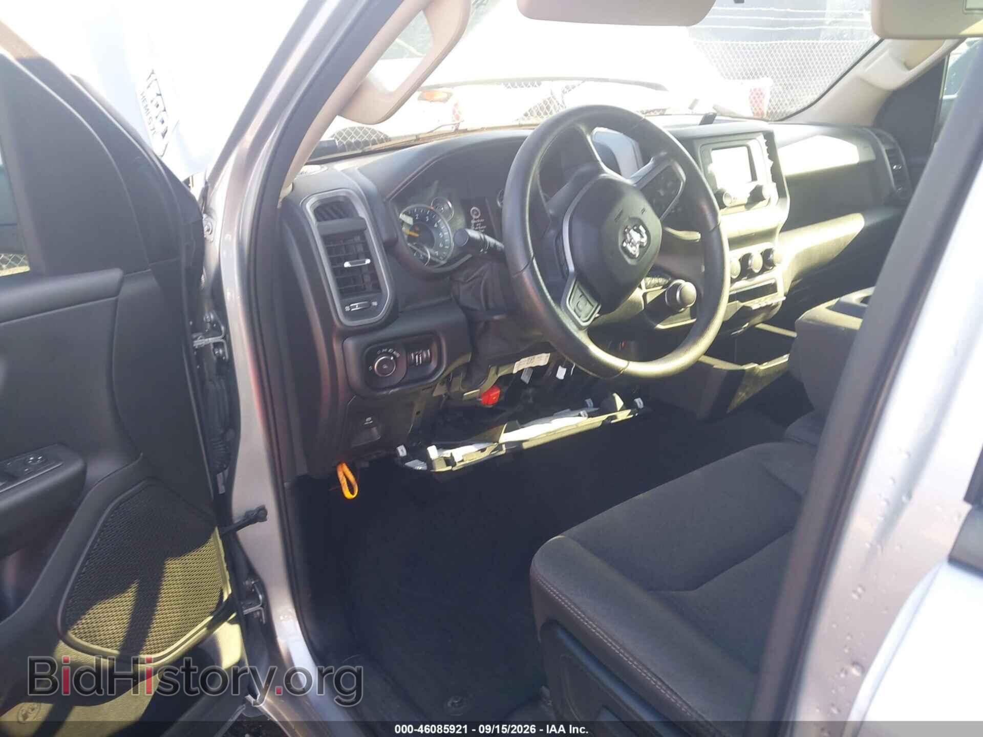 2019 RAM 1500 - VIN: 1C6RRECT1KN604136 - Photo 17