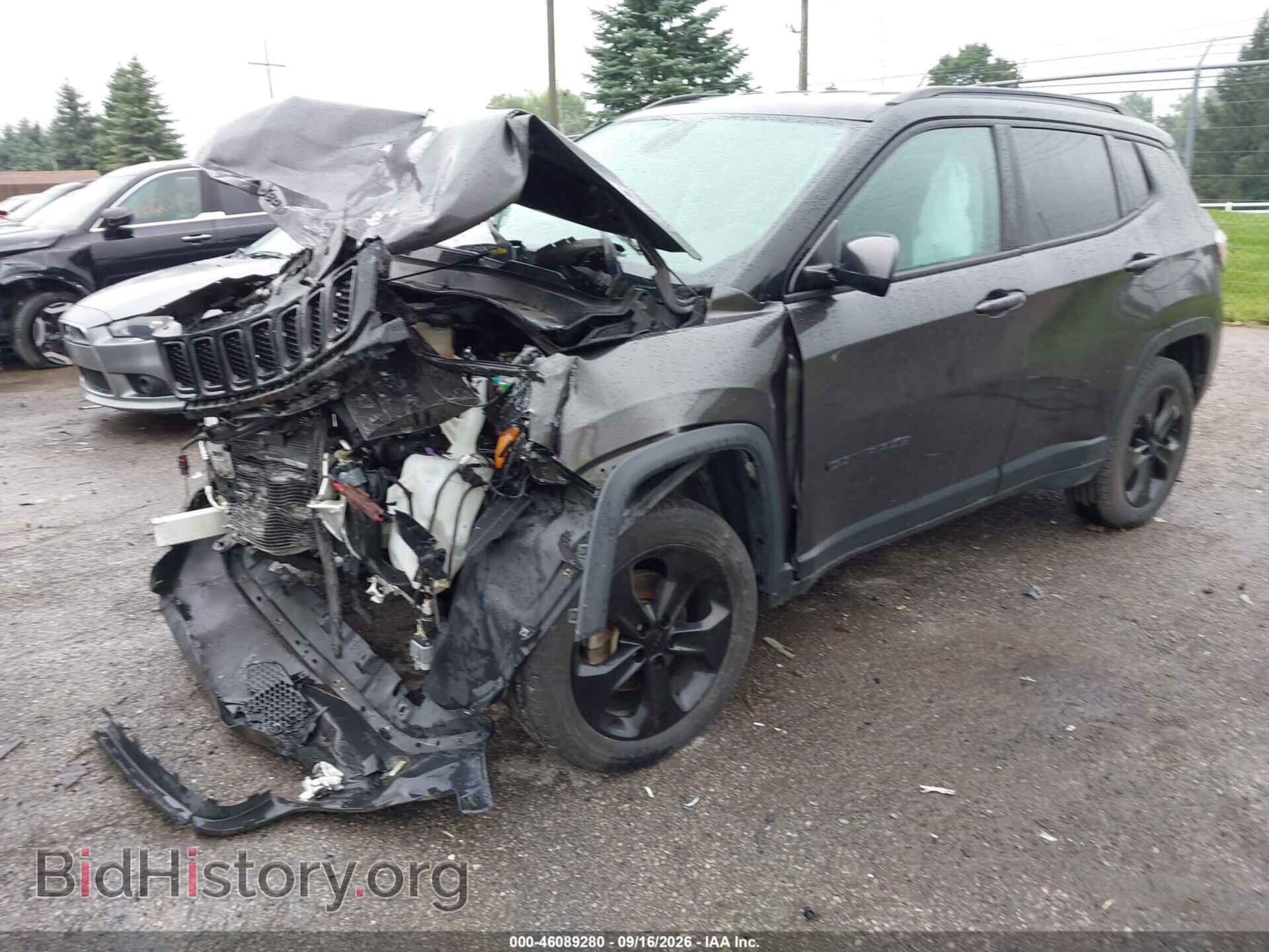 2018 JEEP COMPASS - VIN: 3C4NJDBB3JT314402 - Фото 2