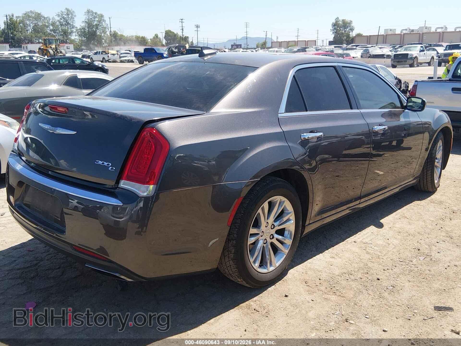 2017 CHRYSLER 300C - VIN: 2C3CCAEG5HH565128 - Photo 4