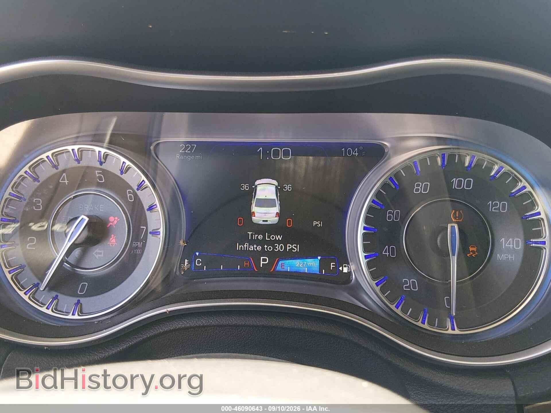 2017 CHRYSLER 300C - VIN: 2C3CCAEG5HH565128 - Photo 7