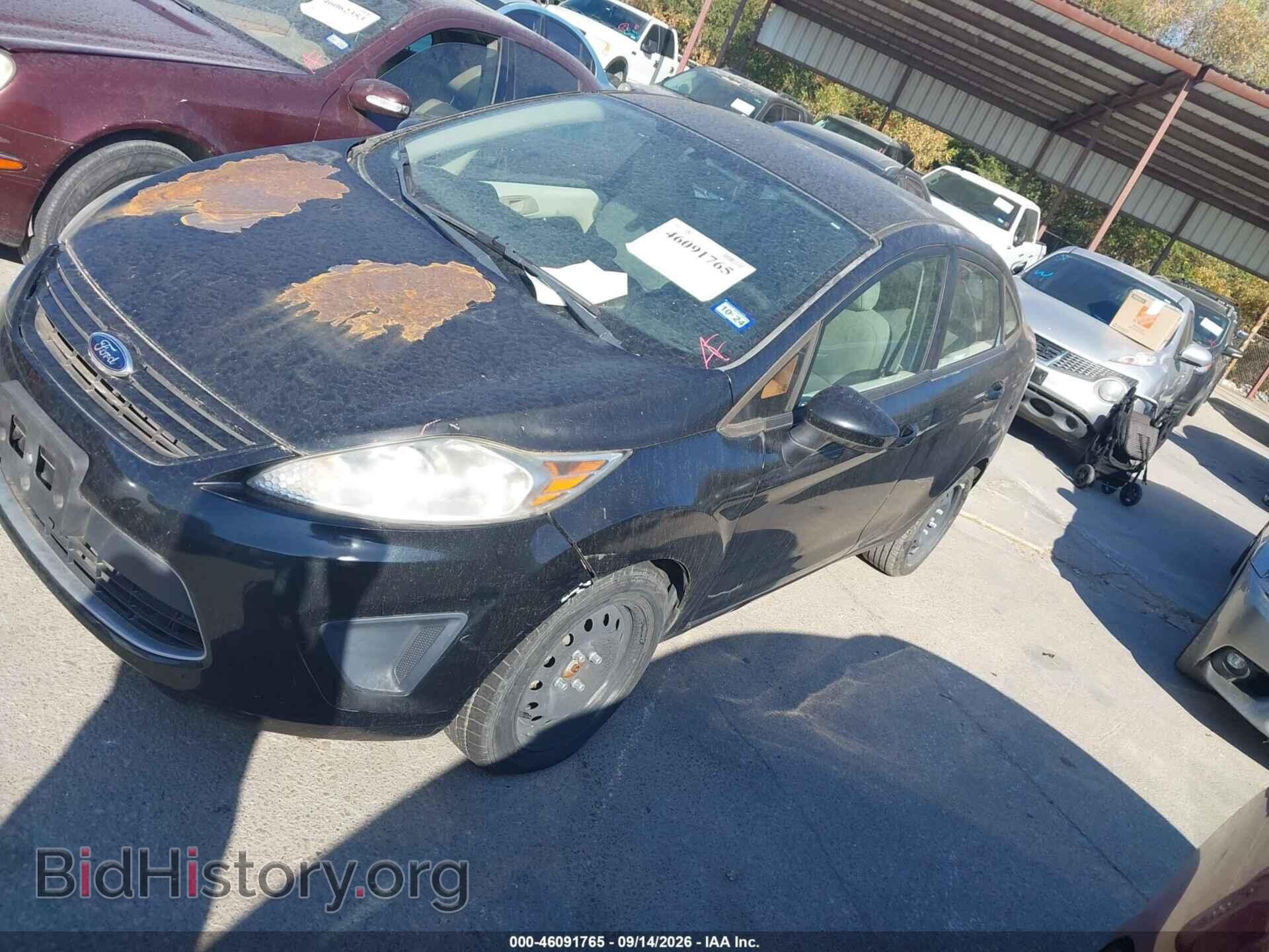 2011 FORD FIESTA - VIN: 3FADP4AJ4BM156656 - Photo 2