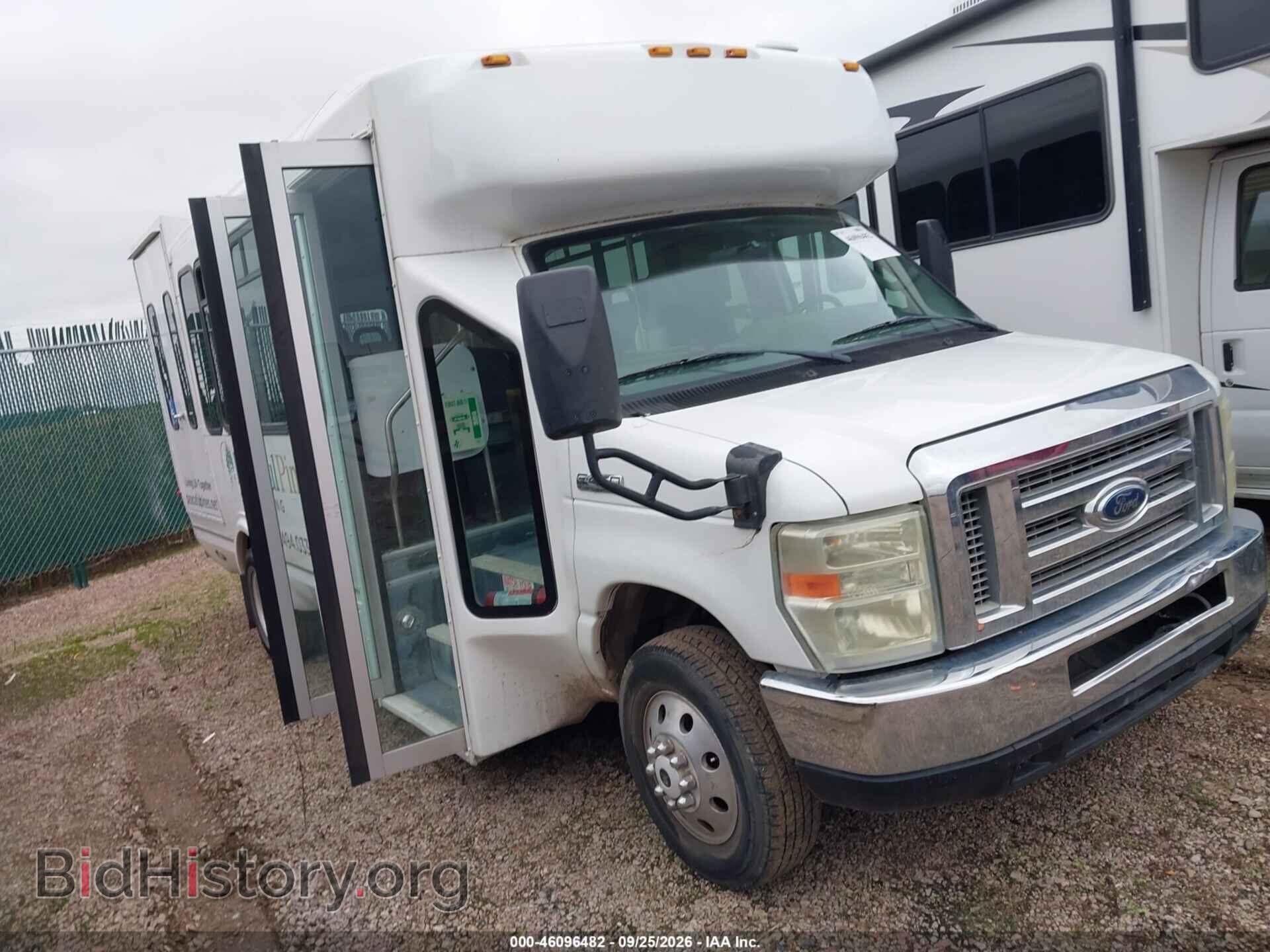 Photo 1FDFE4FS7ADB00372 - FORD E-450 CUTAWAY 2010