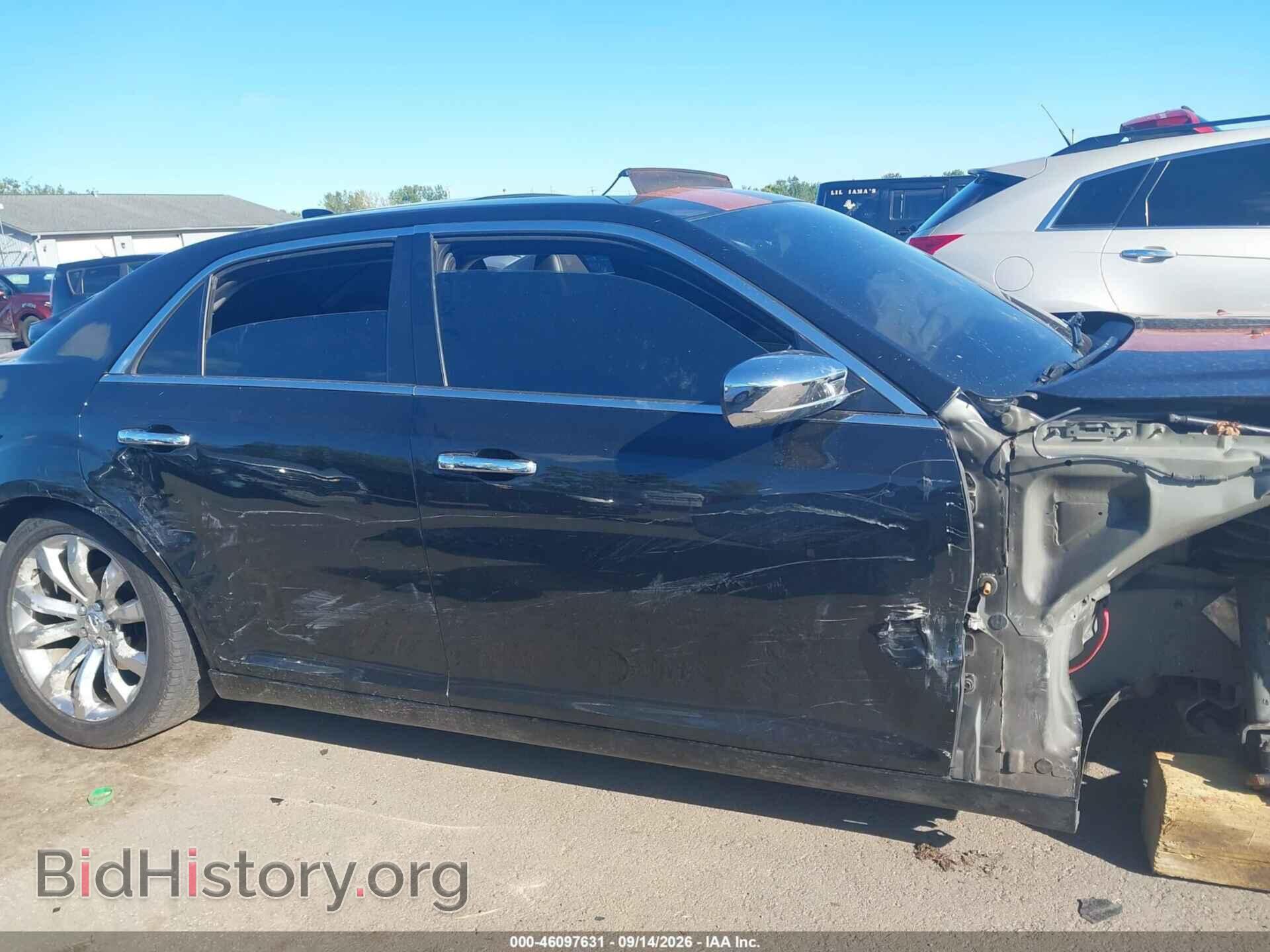 2016 CHRYSLER 300C - VIN: 2C3CCAET3GH359348 - Photo 13