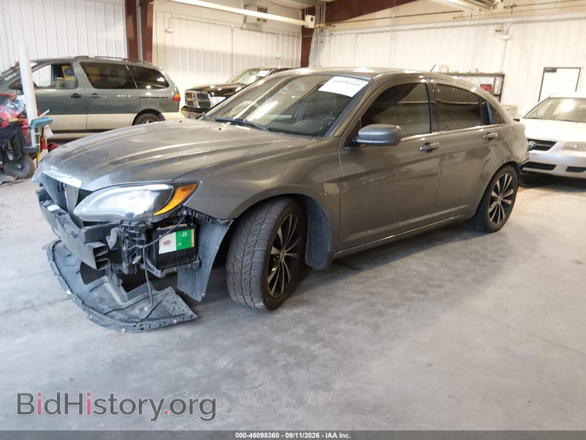 2012 CHRYSLER 200 - VIN: 1C3CCBHG1CN307206 - Photo 2