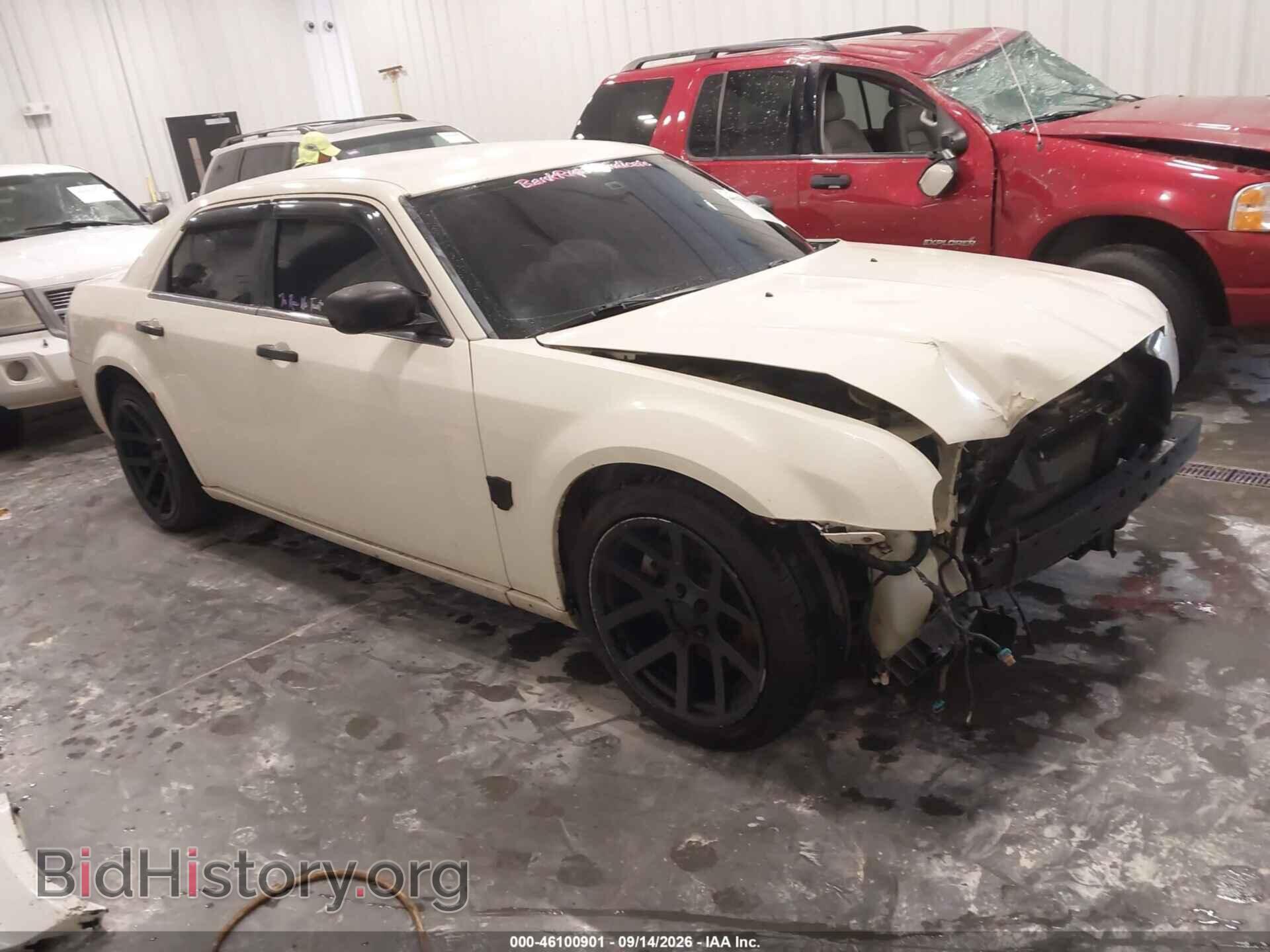 Photo 2C3AA63HX5H653741 - CHRYSLER 300C 2005