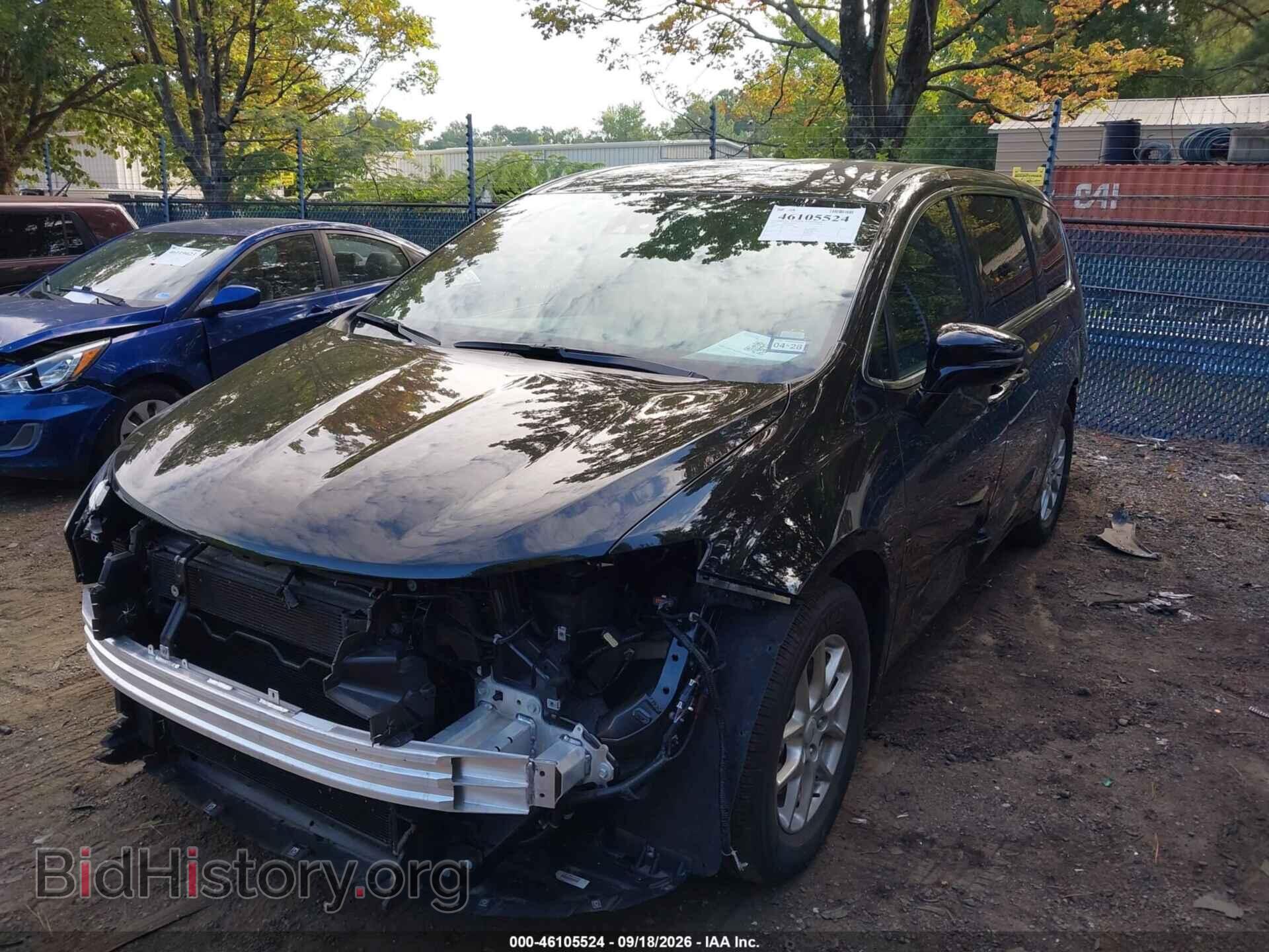 2027 CHRYSLER PACIFICA - VIN: 2C4RC1BG3VR552801 - Photo 2
