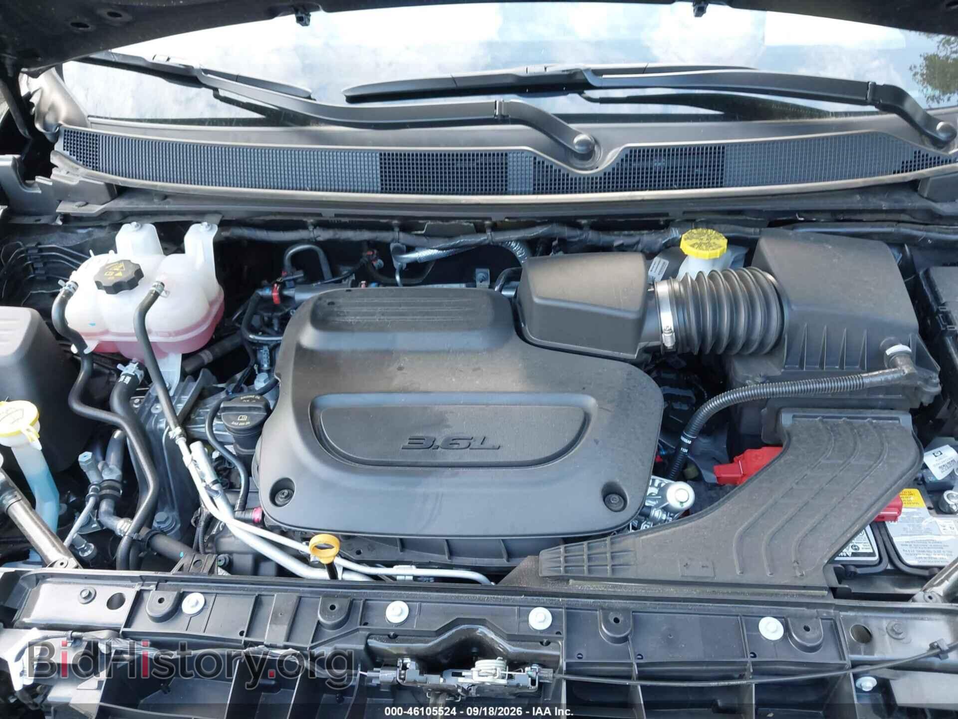 2027 CHRYSLER PACIFICA - VIN: 2C4RC1BG3VR552801 - Photo 10