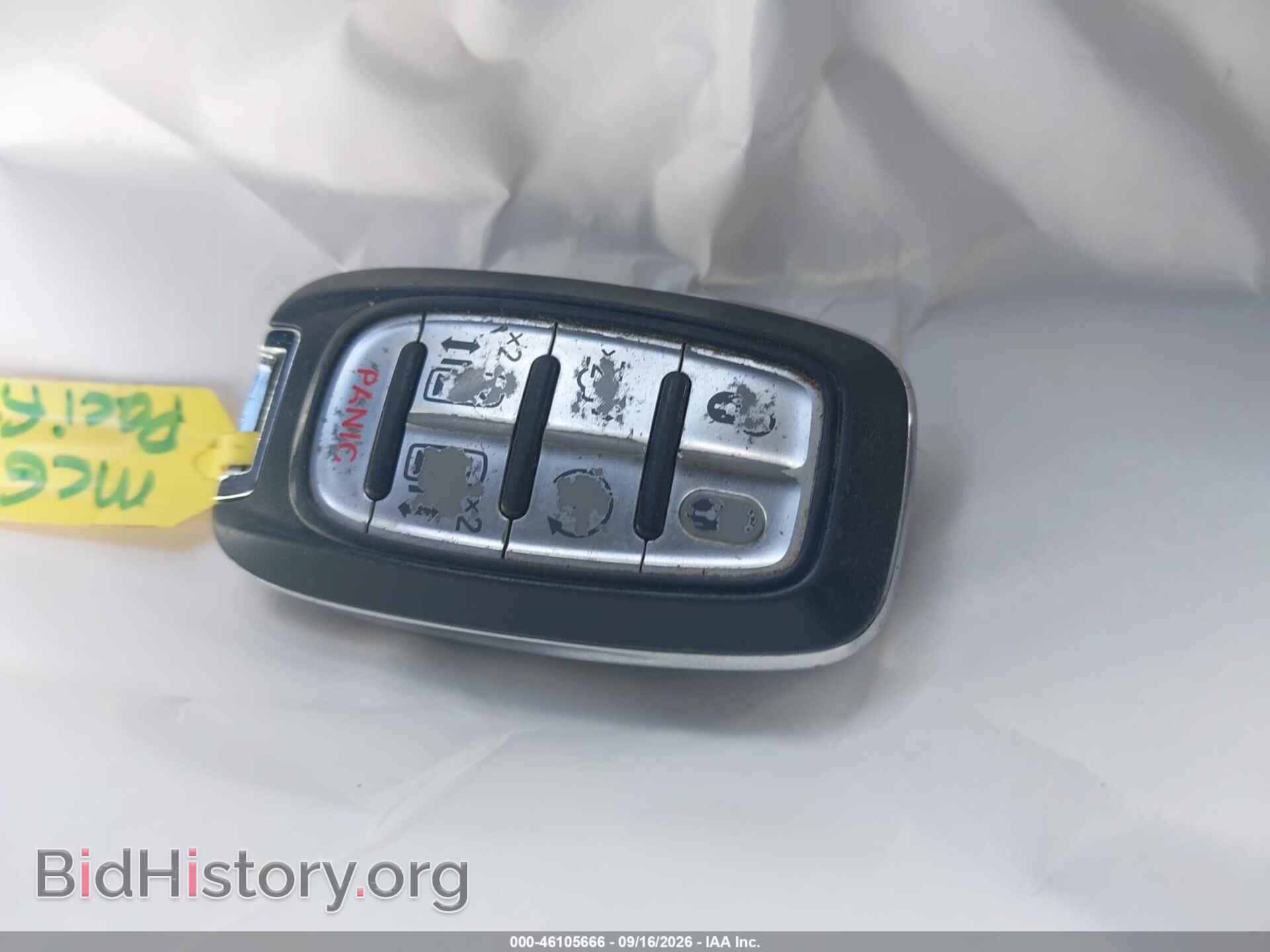 2020 CHRYSLER PACIFICA - VIN: 2C4RC1EG3LR100582 - Фото 11