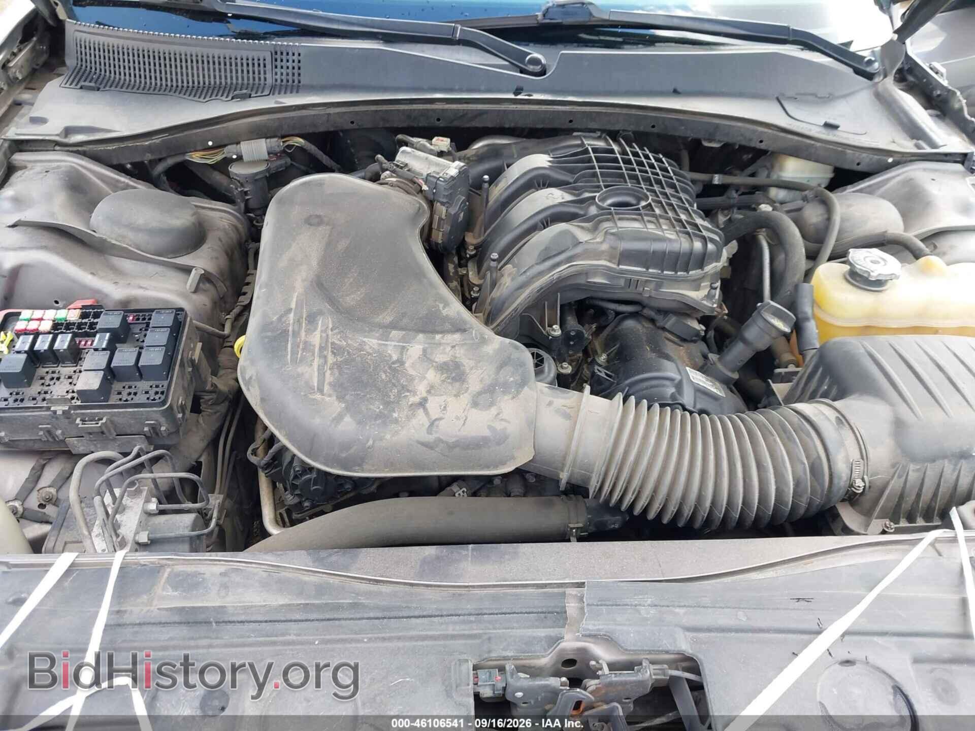 2014 CHRYSLER 300 - VIN: 2C3CCABGXEH361280 - Фото 10