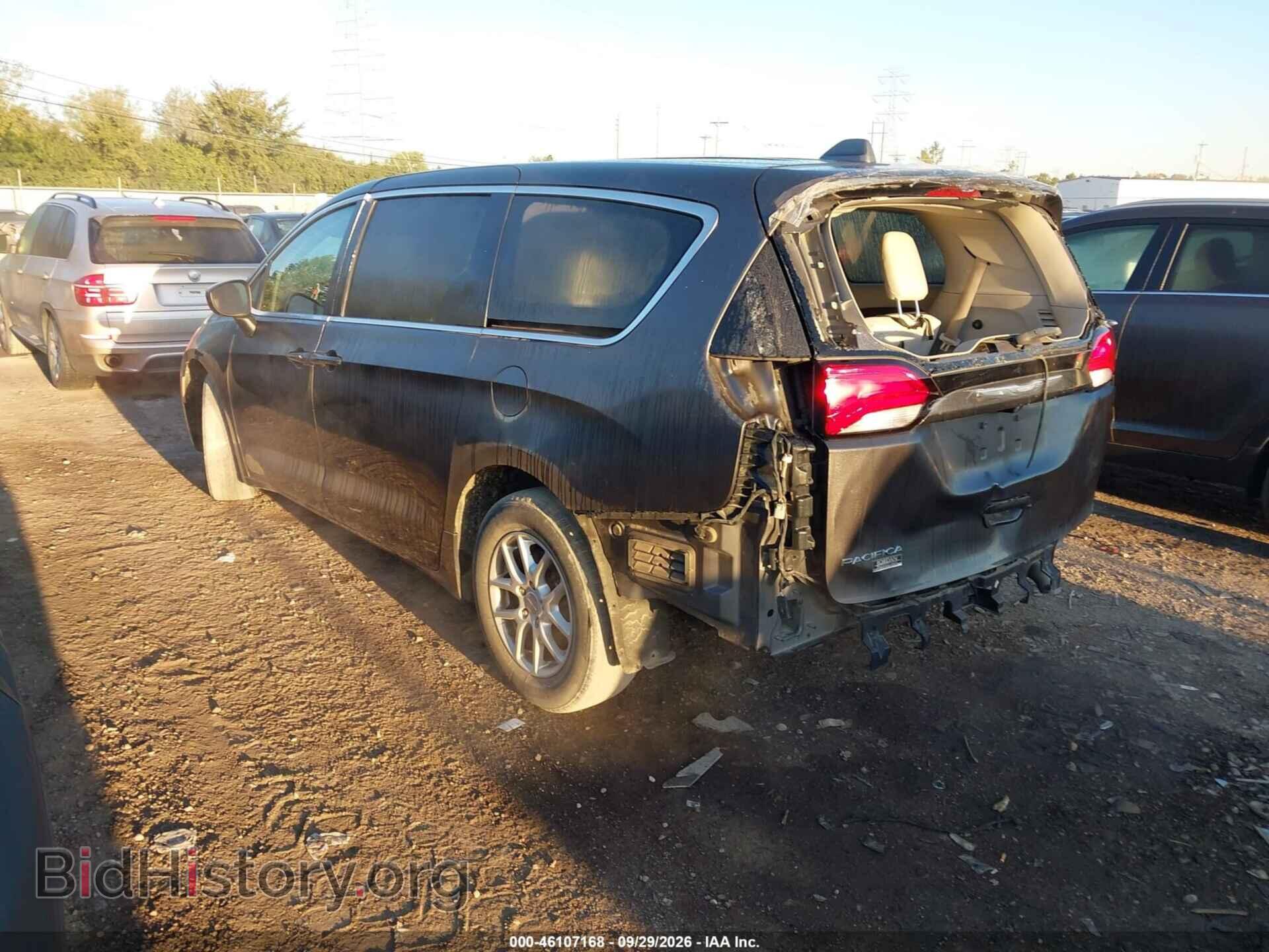 2017 CHRYSLER PACIFICA - VIN: 2C4RC1CG1HR657386 - Photo 3