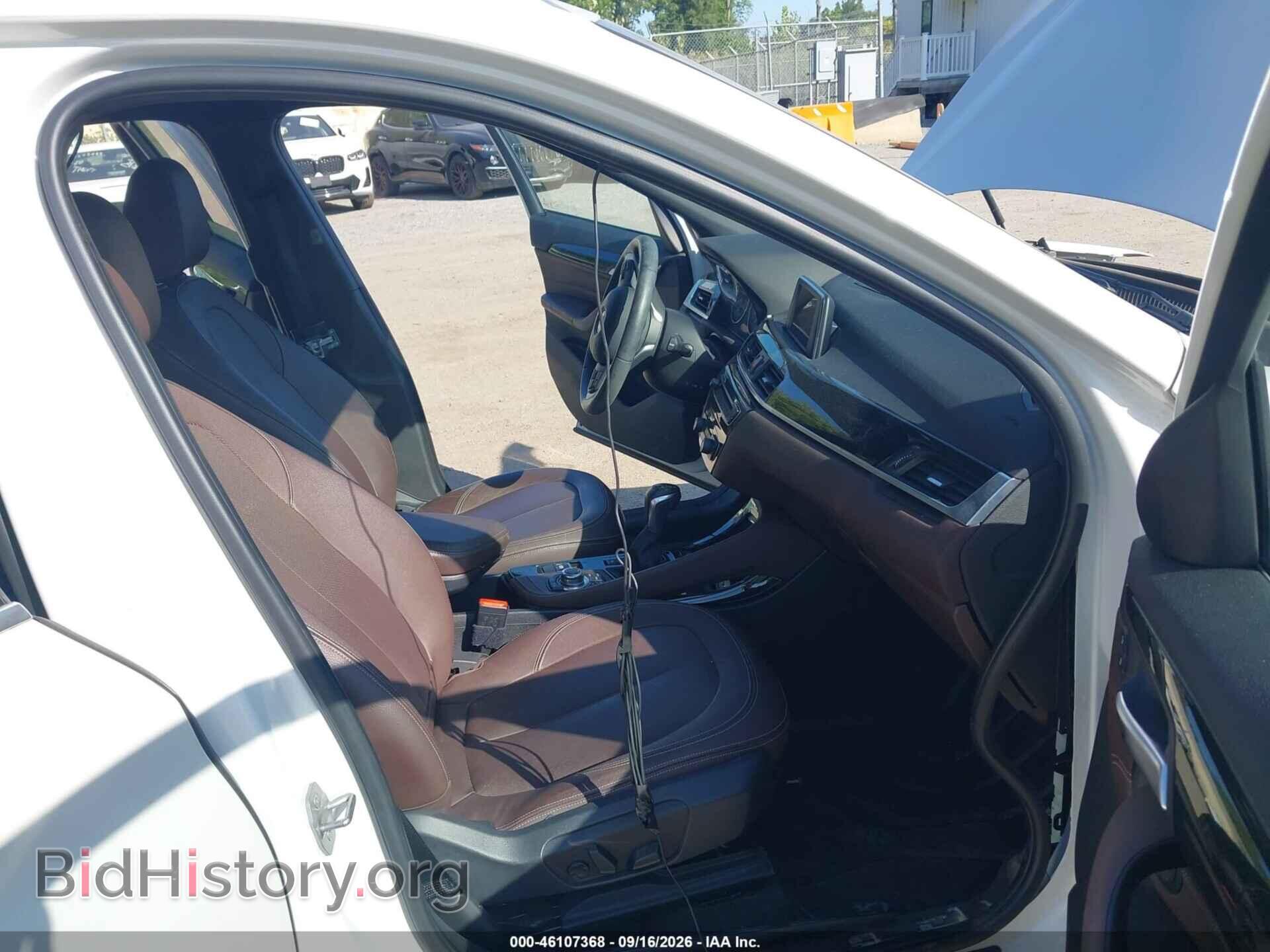 2016 BMW X1 - VIN: WBXHT3C35GP887200 - Фото 5
