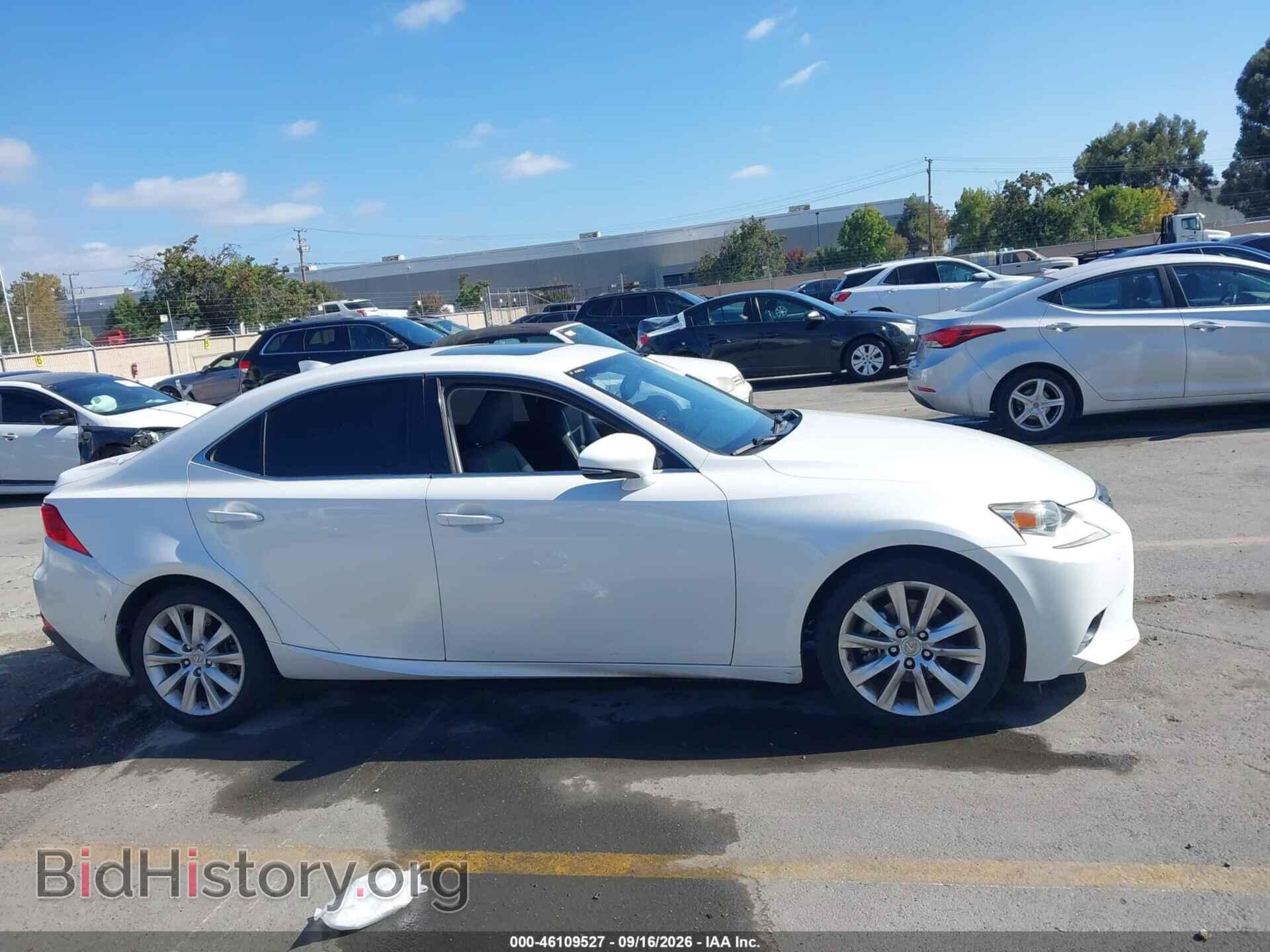 2015 LEXUS IS 250 - VIN: JTHBF1D27F5069187 - Photo 14