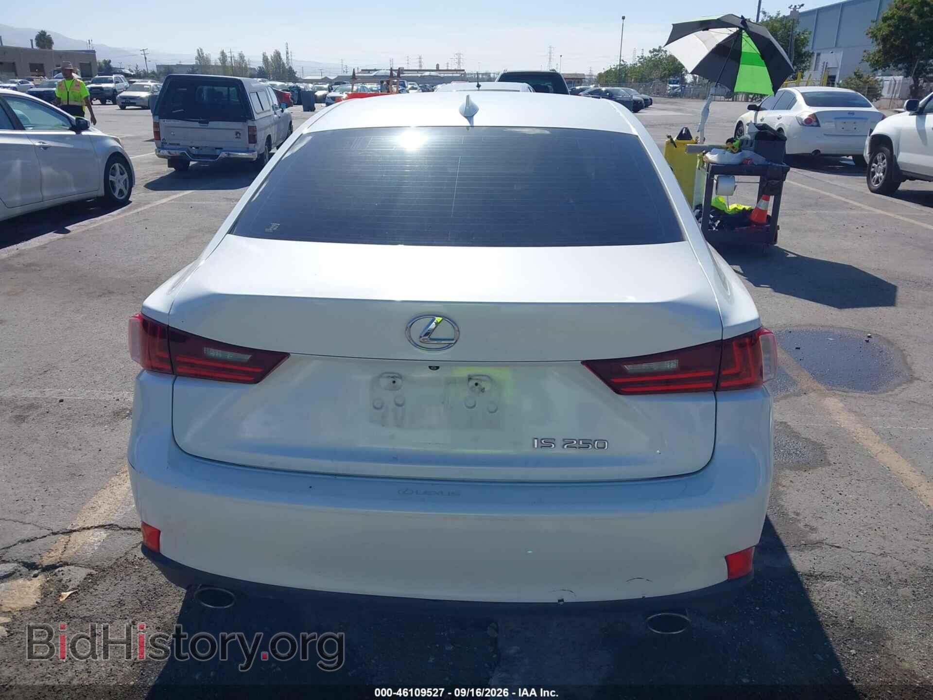 2015 LEXUS IS 250 - VIN: JTHBF1D27F5069187 - Photo 17