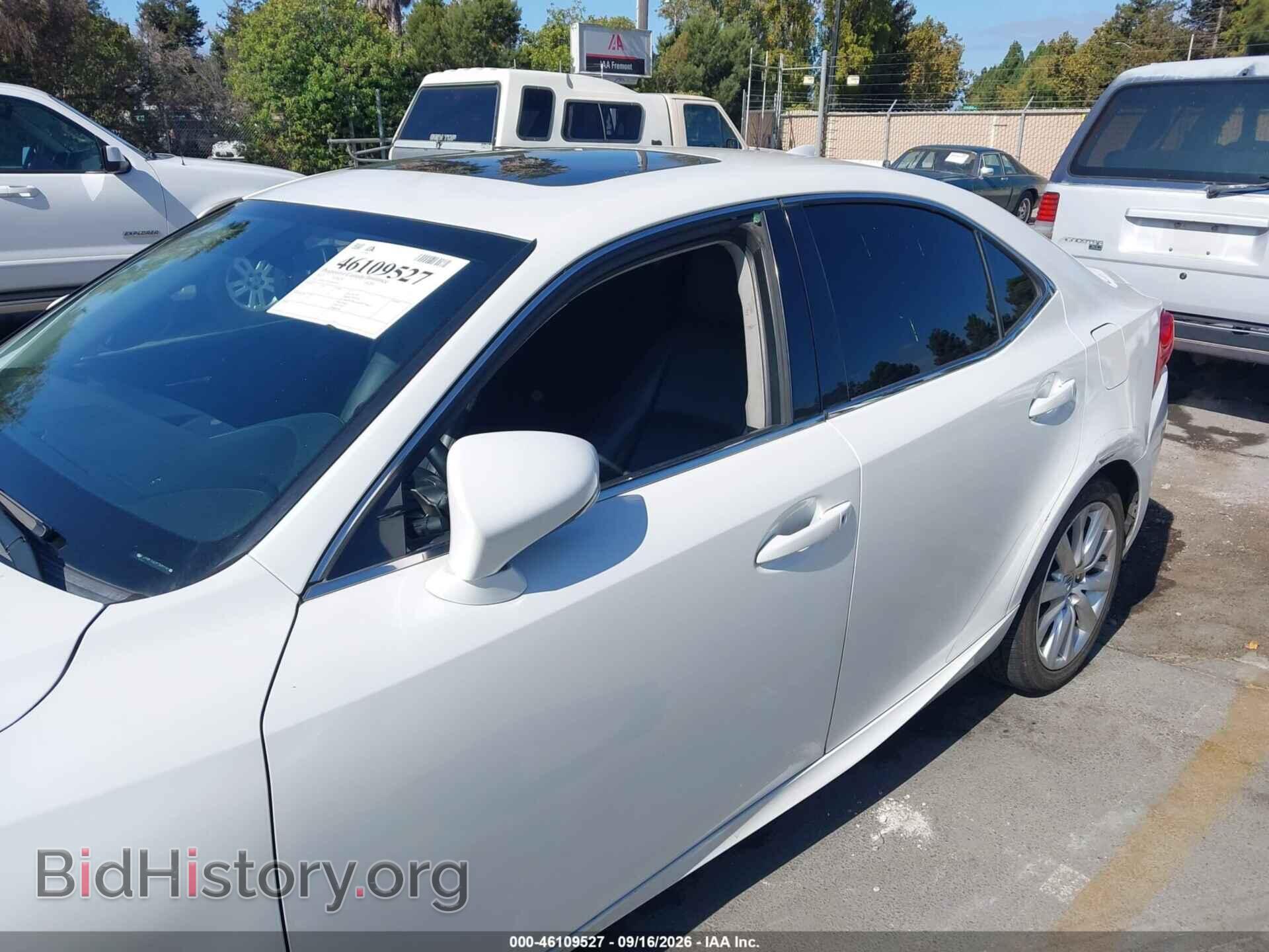 2015 LEXUS IS 250 - VIN: JTHBF1D27F5069187 - Photo 6