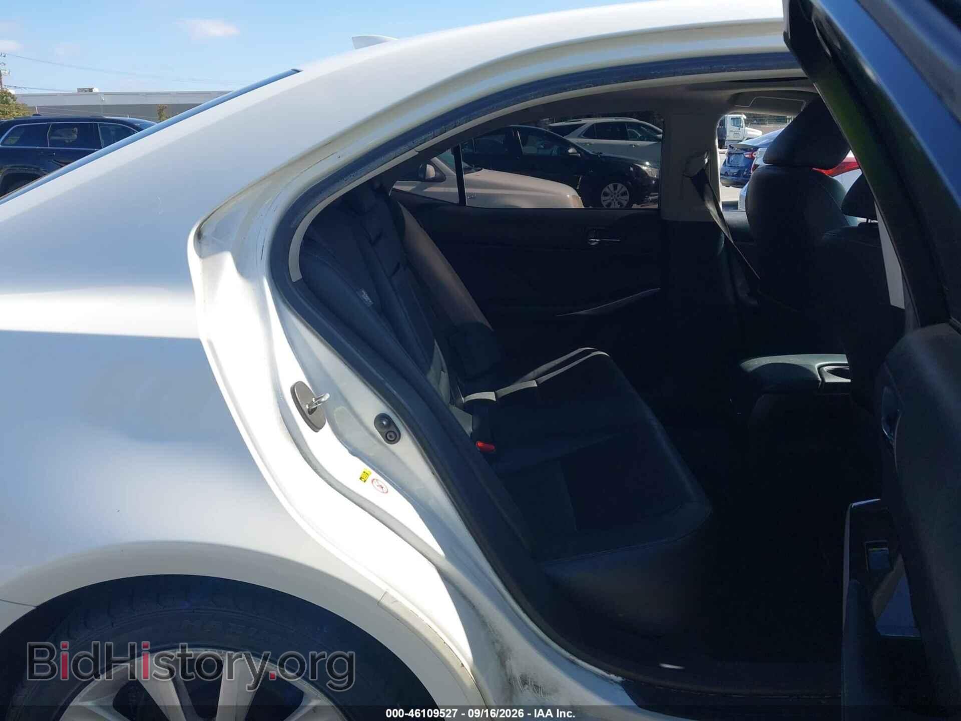 2015 LEXUS IS 250 - VIN: JTHBF1D27F5069187 - Photo 8