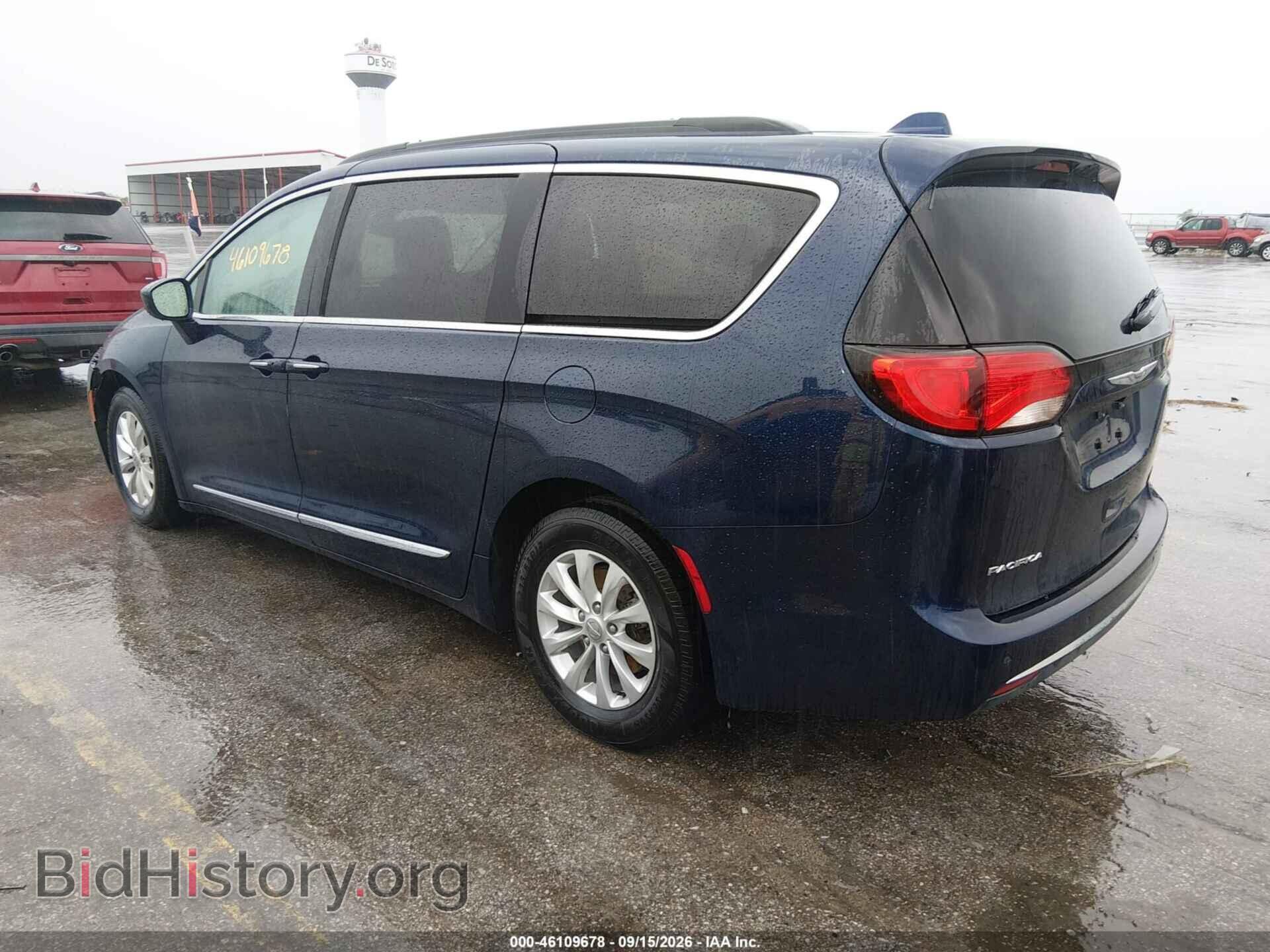 2017 CHRYSLER PACIFICA - VIN: 2C4RC1BG4HR687905 - Photo 3
