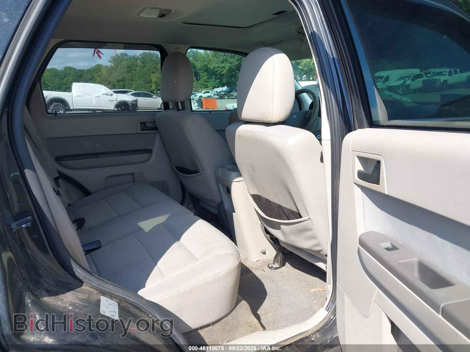 2011 FORD ESCAPE - VIN: 1FMCU0D75BKA93495 - Фото 8