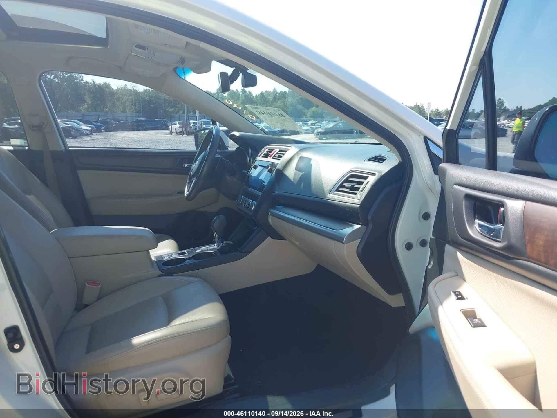 2017 SUBARU OUTBACK - VIN: 4S4BSANC4H3388884 - Фото 5