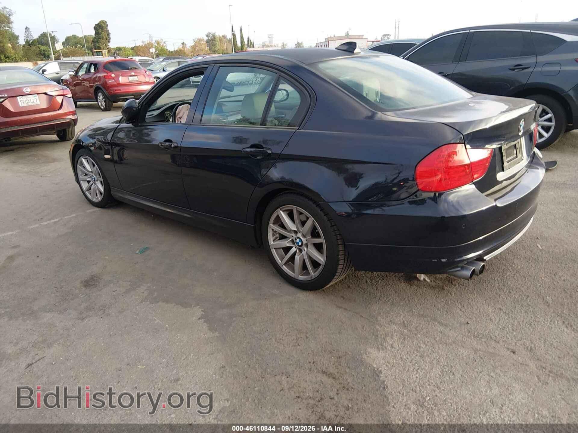 2010 BMW 328I - VIN: WBAPH5C59AA439766 - Фото 3