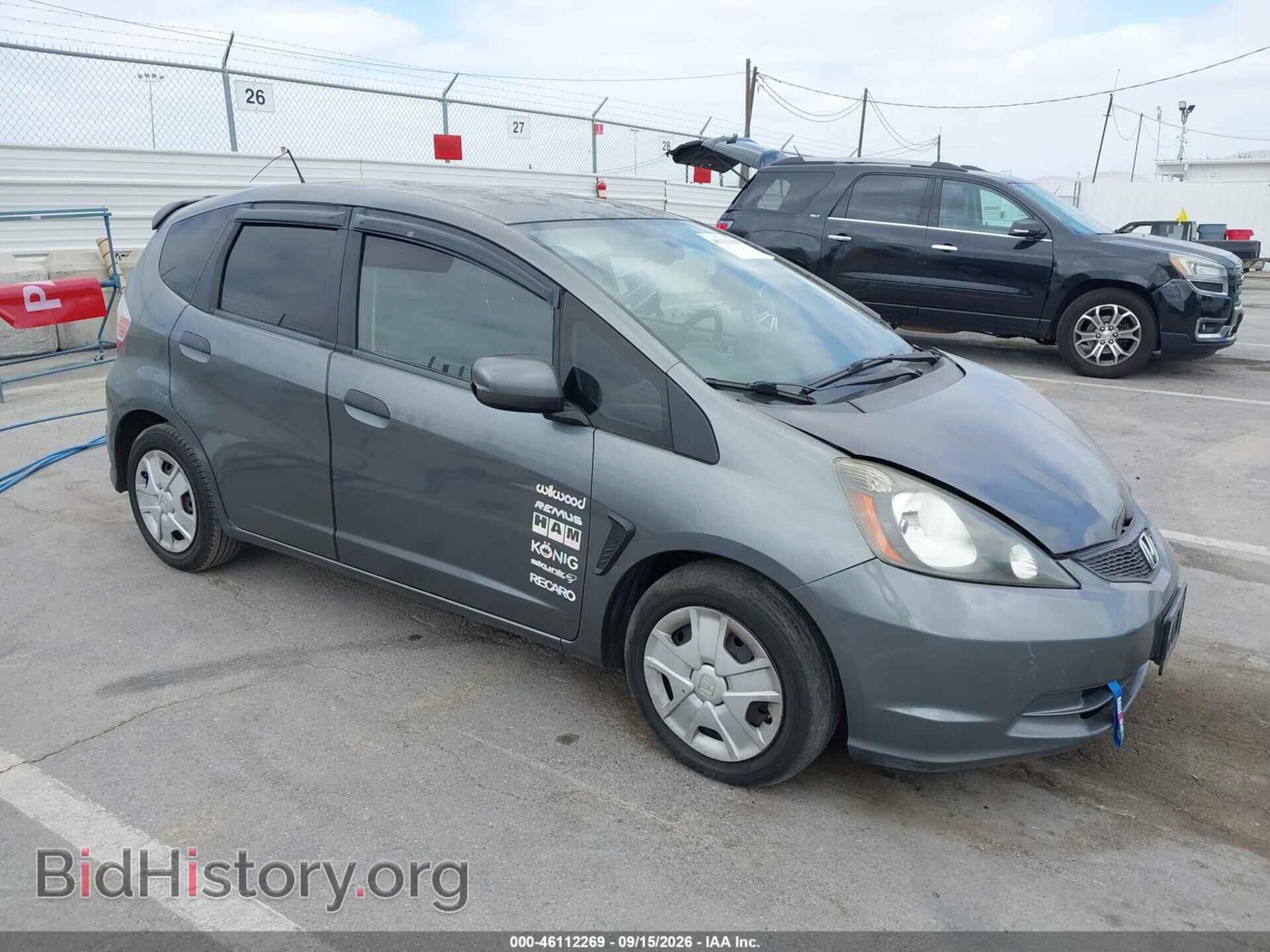 Фотография JHMGE8H31DC026574 - HONDA FIT 2013