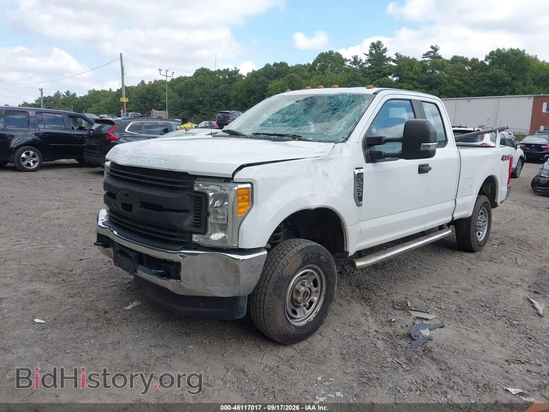 2017 FORD F-250 - VIN: 1FT7X2B68HEE77099 - Фото 2