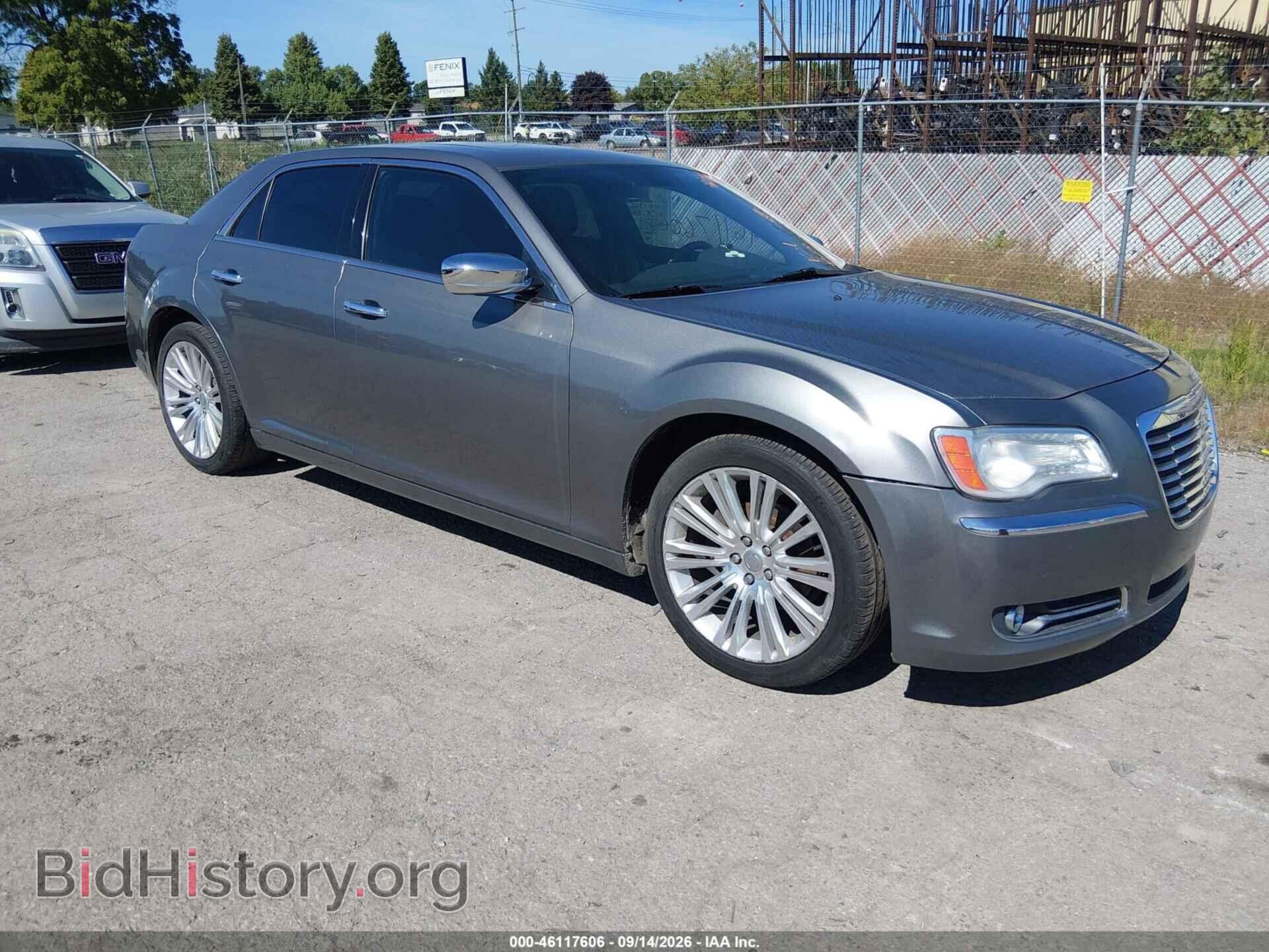 Фотография 2C3CA5CG5BH522335 - CHRYSLER 300 2011