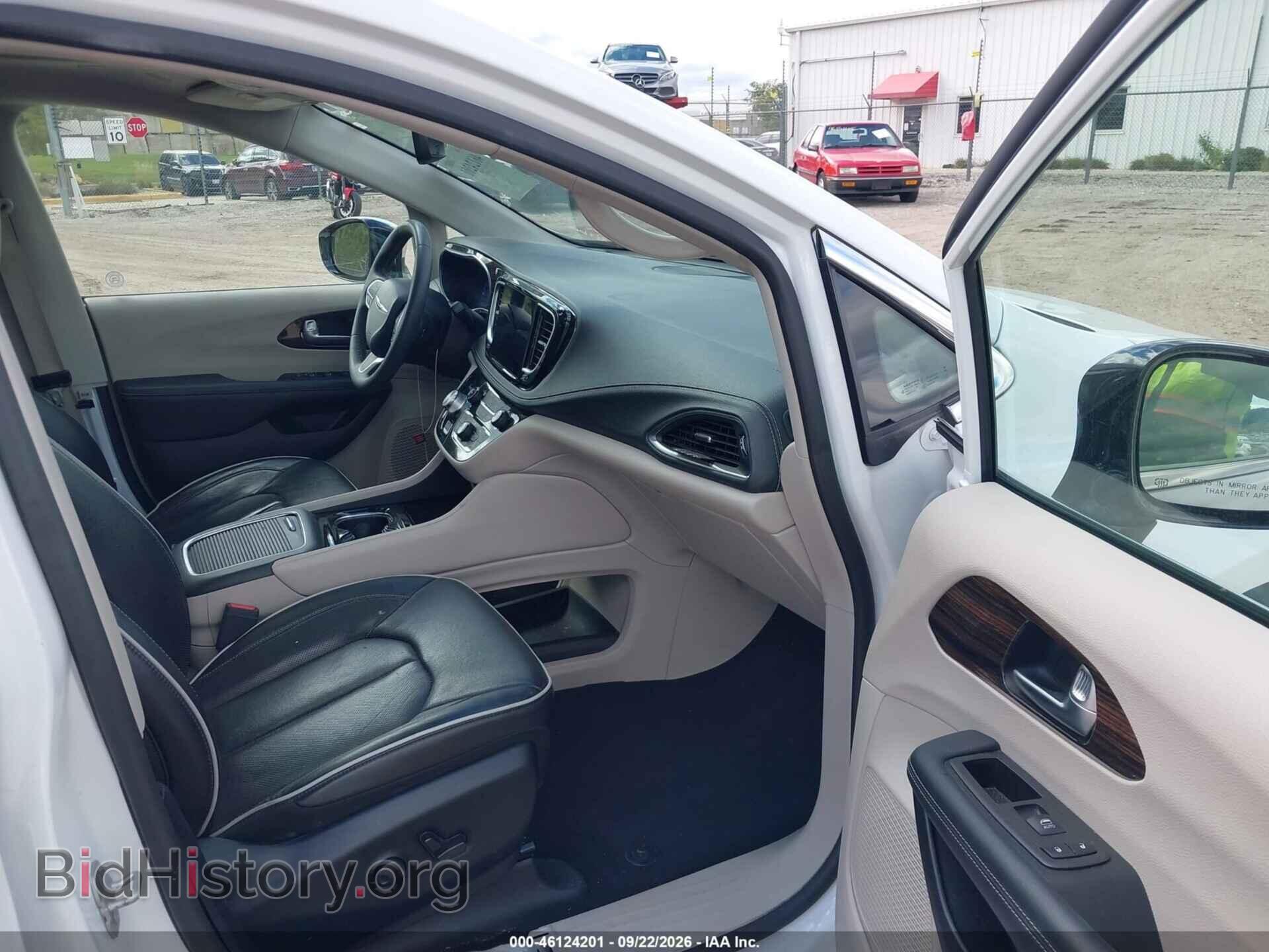 2023 CHRYSLER PACIFICA - VIN: 2C4RC1GG7PR573582 - Photo 5