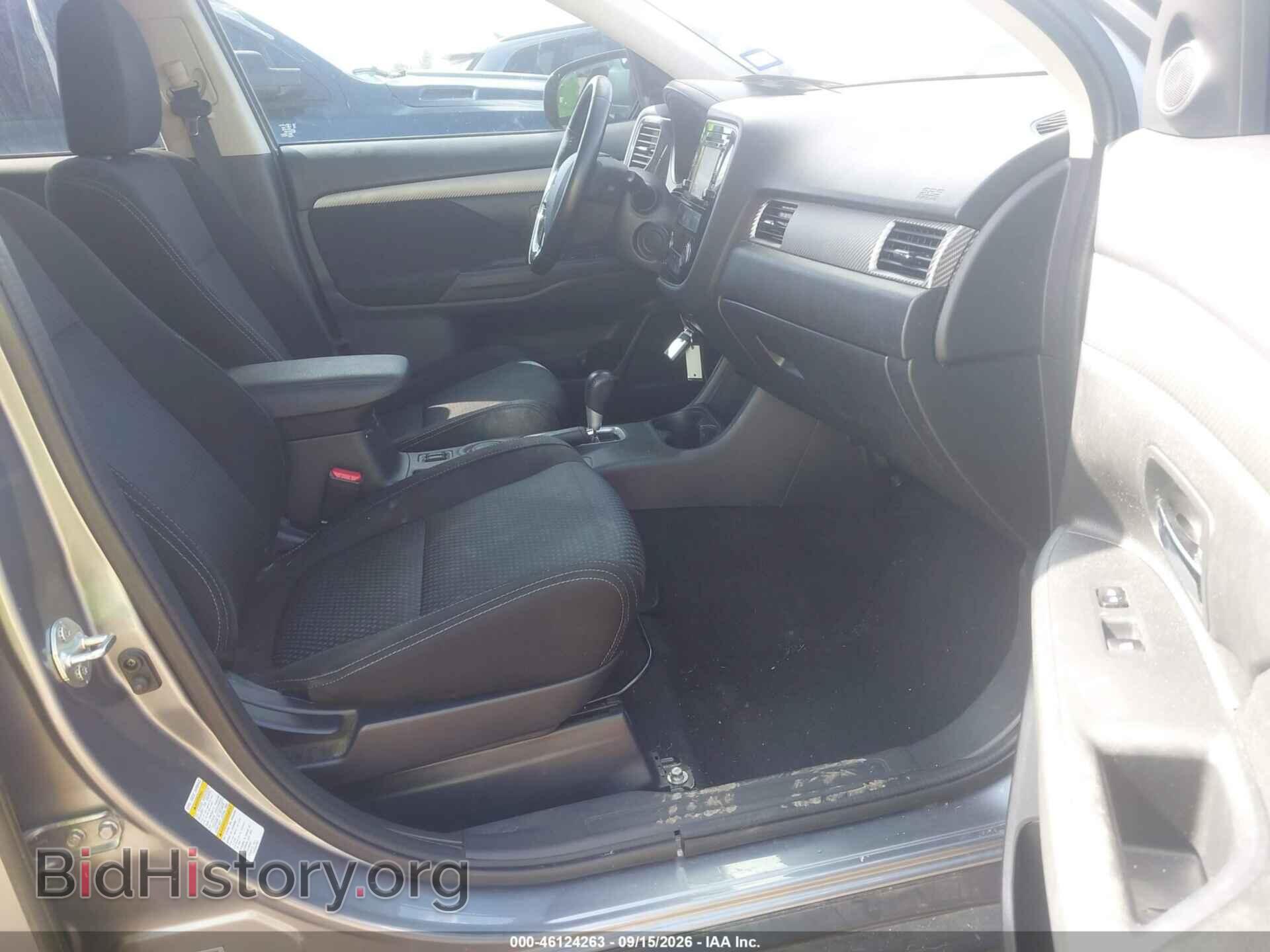 2016 MITSUBISHI OUTLANDER - VIN: JA4AD3A38GZ015459 - Фото 5