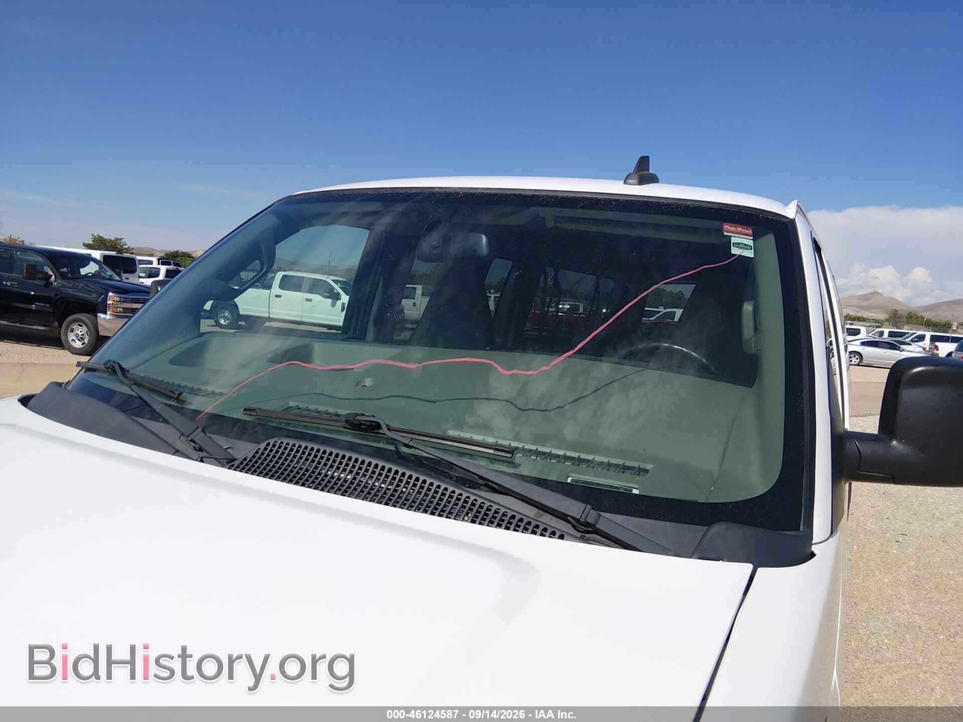 2018 CHEVROLET EXPRESS 3500 - VIN: 1GAZGPFG2J1286745 - Photo 6