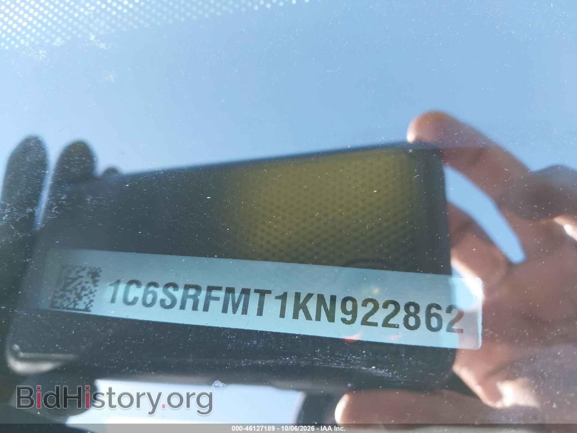 2019 RAM 1500 - VIN: 1C6SRFMT1KN922862 - Фото 18