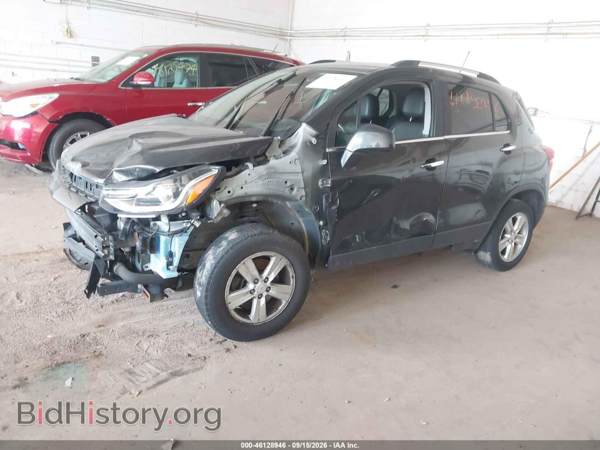 2019 CHEVROLET TRAX - VIN: 3GNCJPSB3KL212129 - Photo 2