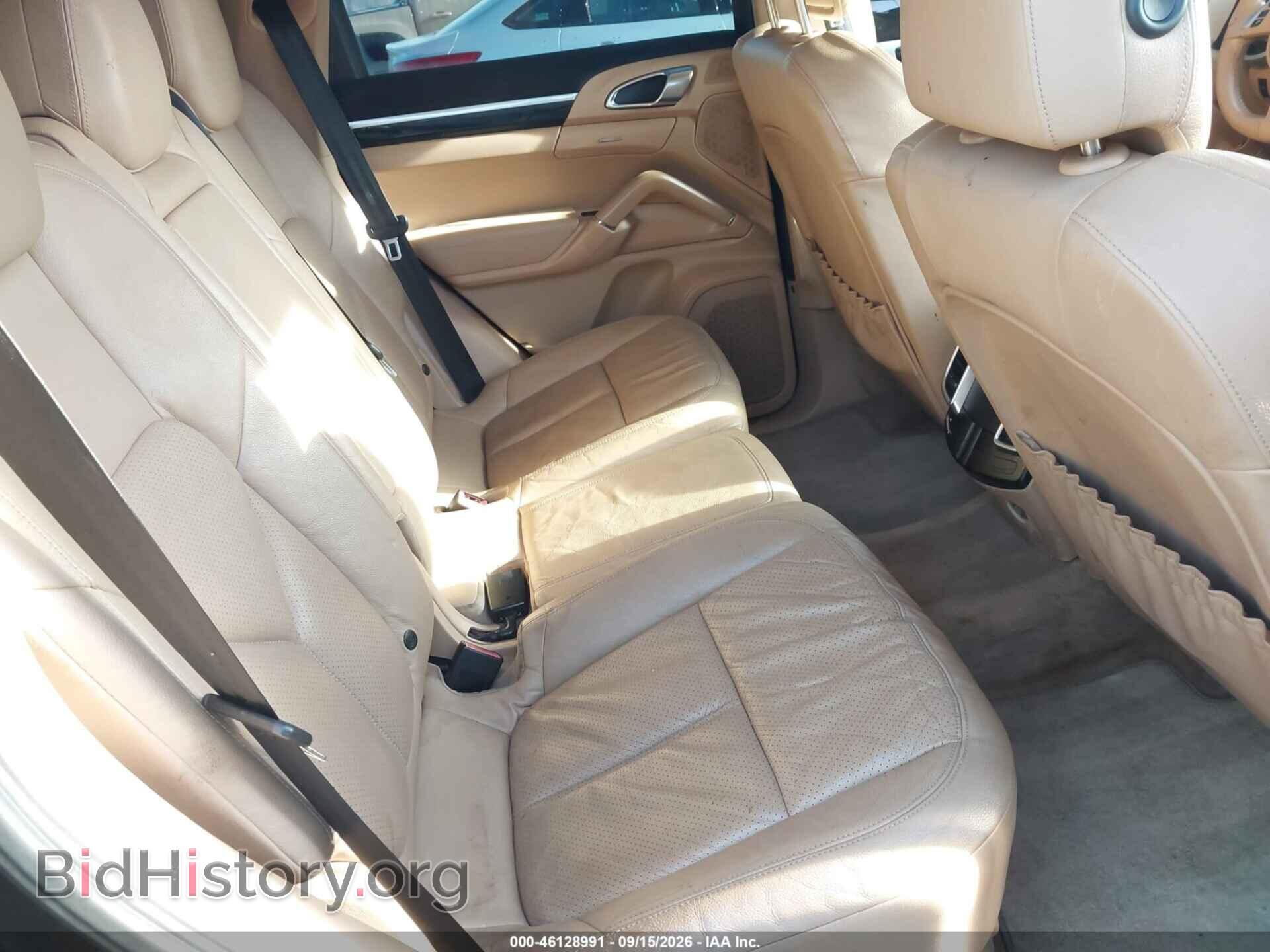 2012 PORSCHE CAYENNE - VIN: WP1AA2A26CLA02639 - Photo 8