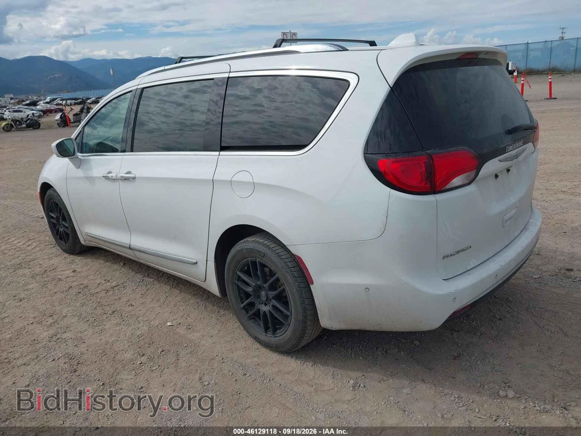 2017 CHRYSLER PACIFICA - VIN: 2C4RC1EG7HR506176 - Фото 3