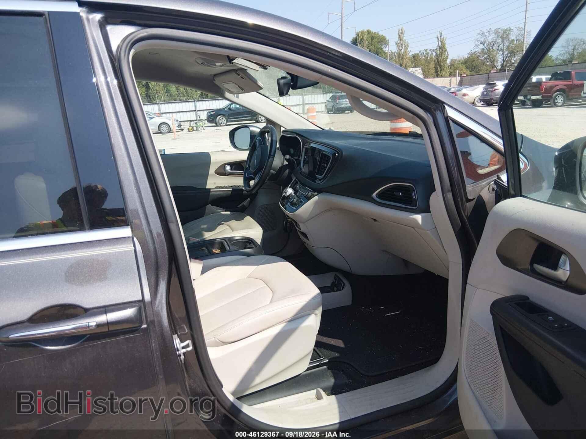 2017 CHRYSLER PACIFICA - VIN: 2C4RC1BG0HR579314 - Фото 5