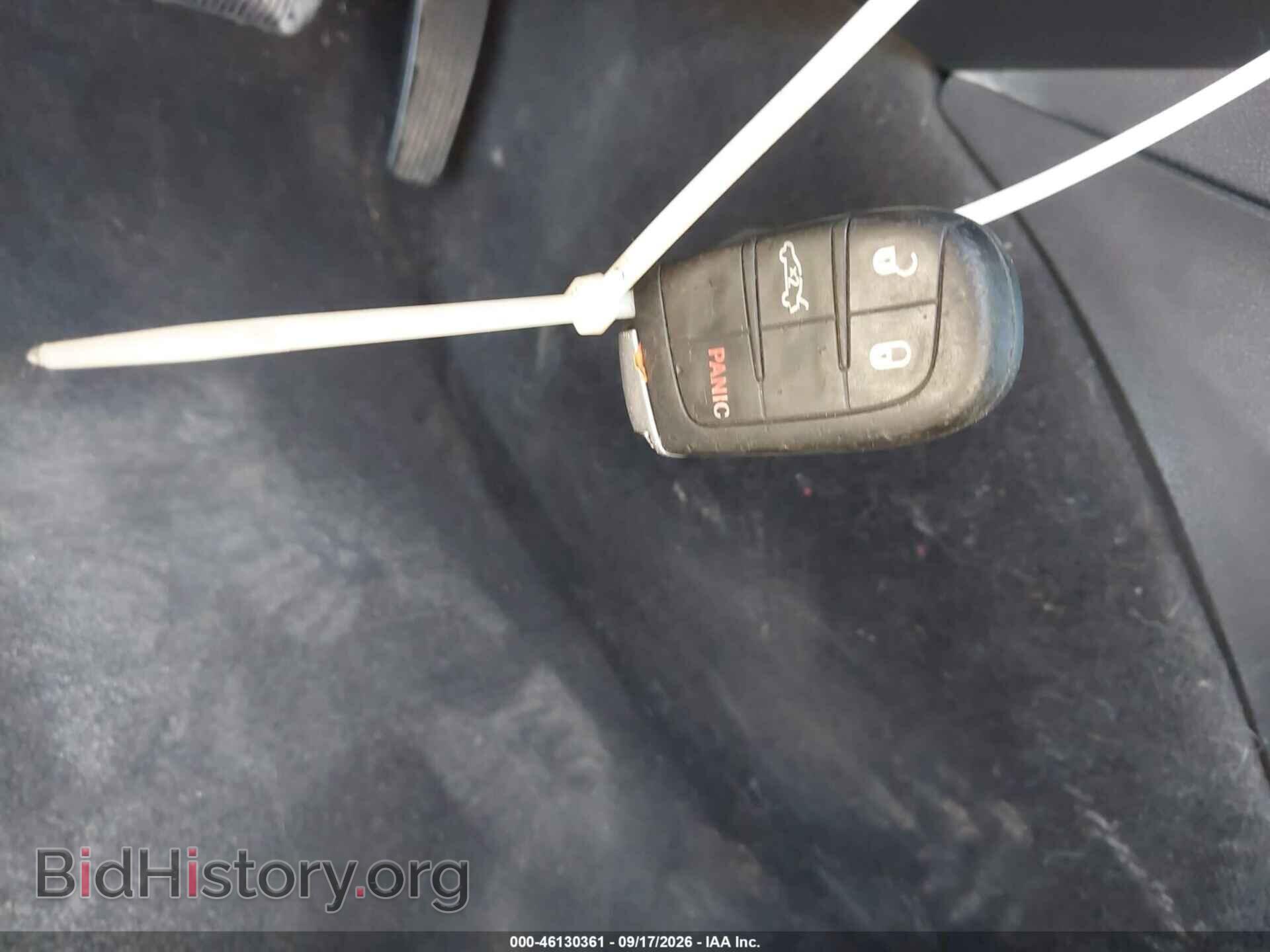 2014 CHRYSLER 300 - VIN: 2C3CCARG3EH253153 - Photo 10