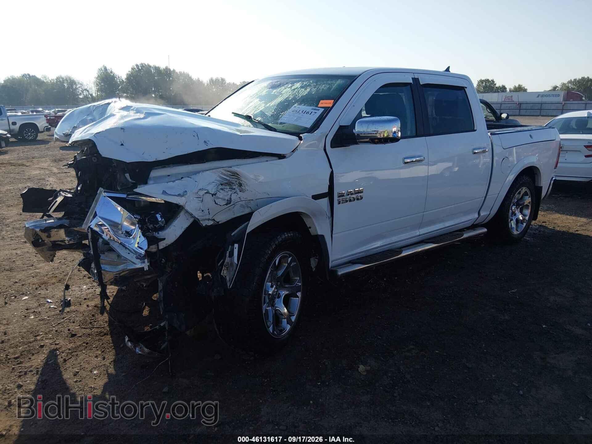 2017 RAM 1500 - VIN: 1C6RR7NM6HS881845 - Фото 2