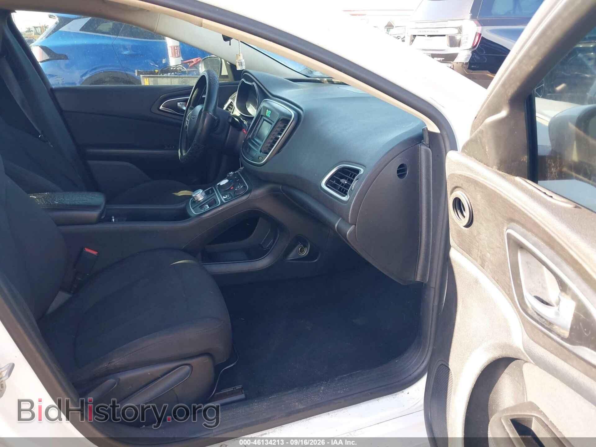 2016 CHRYSLER 200 - VIN: 1C3CCCABXGN140936 - Photo 5