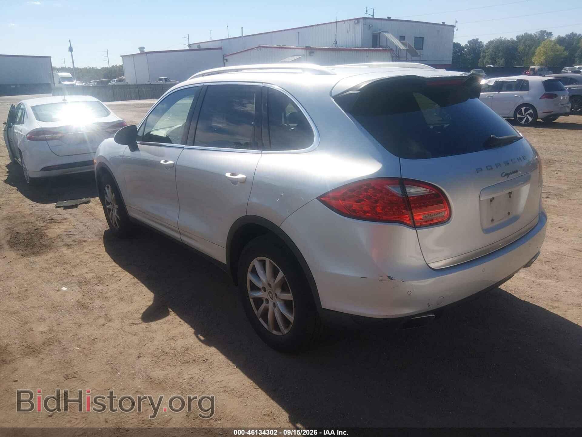 2011 PORSCHE CAYENNE - VIN: WP1AA2A21BLA09867 - Photo 3