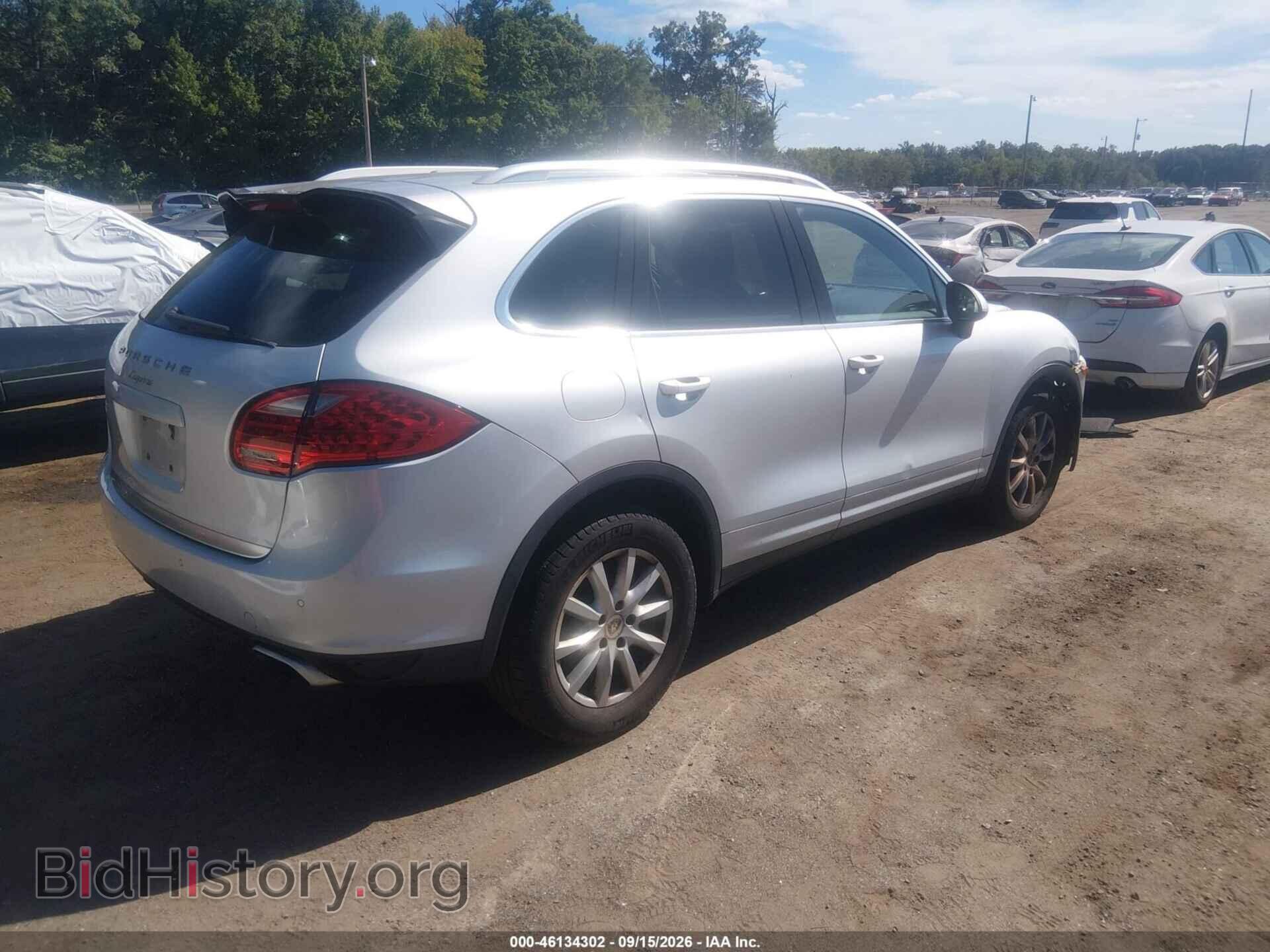 2011 PORSCHE CAYENNE - VIN: WP1AA2A21BLA09867 - Photo 4