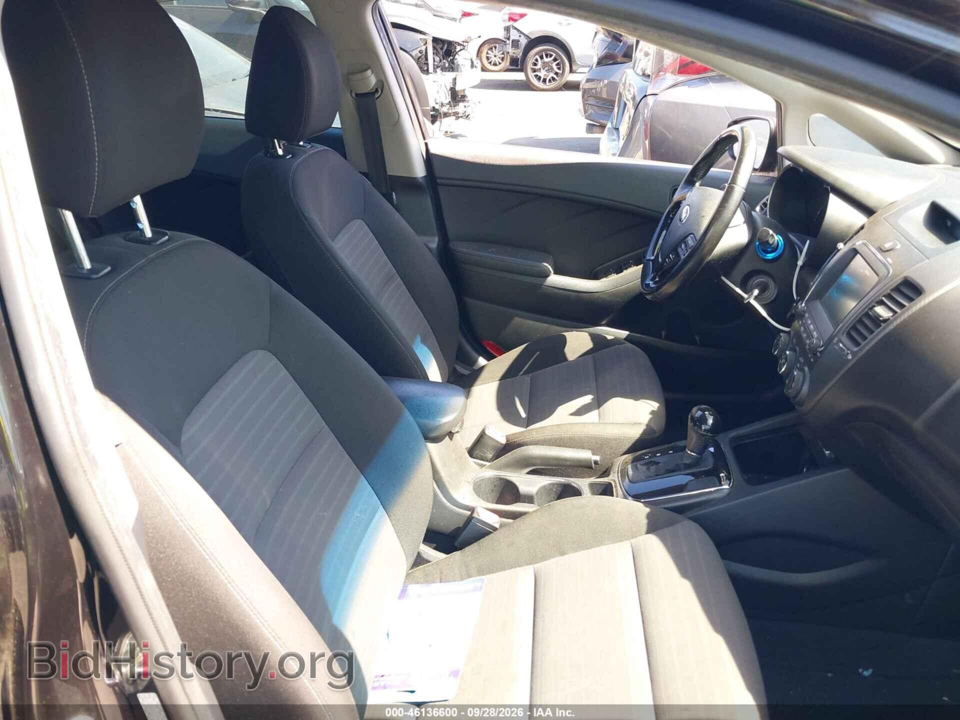 2017 KIA FORTE - VIN: 3KPFL4A78HE015076 - Photo 5