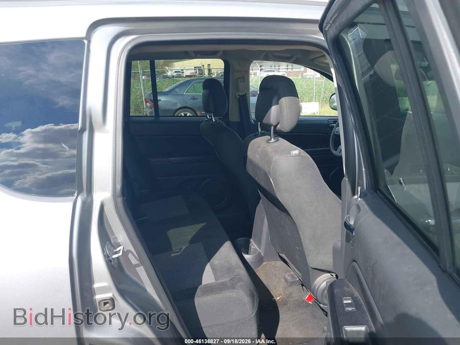 2016 JEEP COMPASS - VIN: 1C4NJDBB7GD556480 - Фото 8