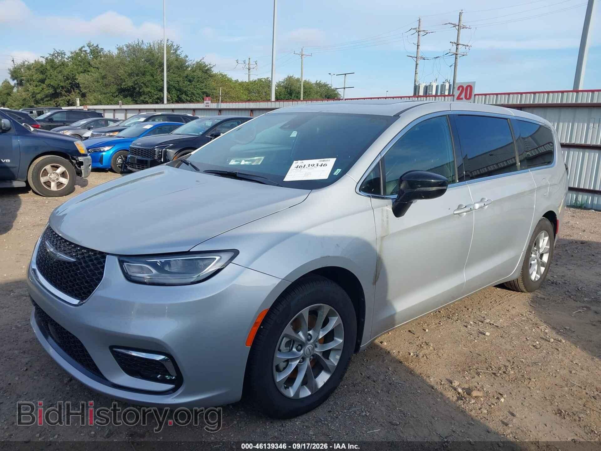 2026 CHRYSLER PACIFICA - VIN: 2C4RC1GG8TR213280 - Photo 2