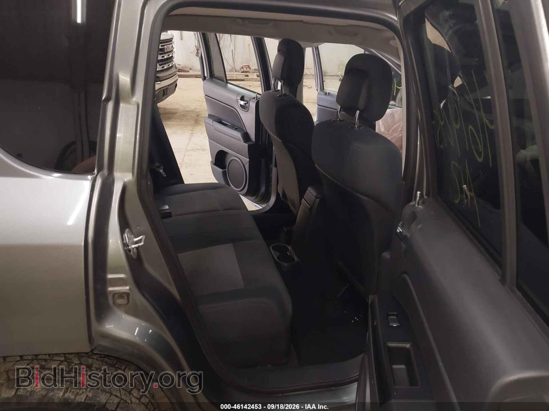 2012 JEEP COMPASS - VIN: 1C4NJDEB6CD599231 - Photo 8