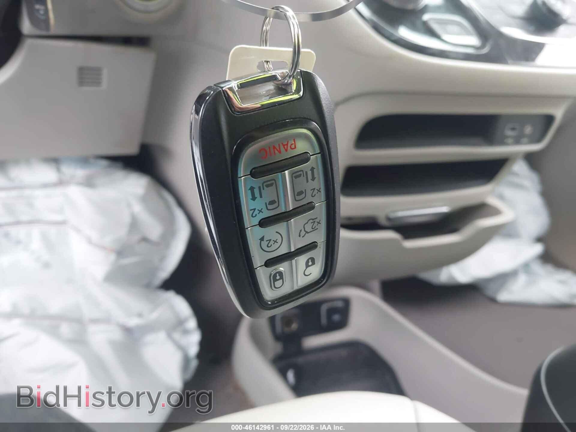 2017 CHRYSLER PACIFICA - VIN: 2C4RC1BG3HR505367 - Photo 11
